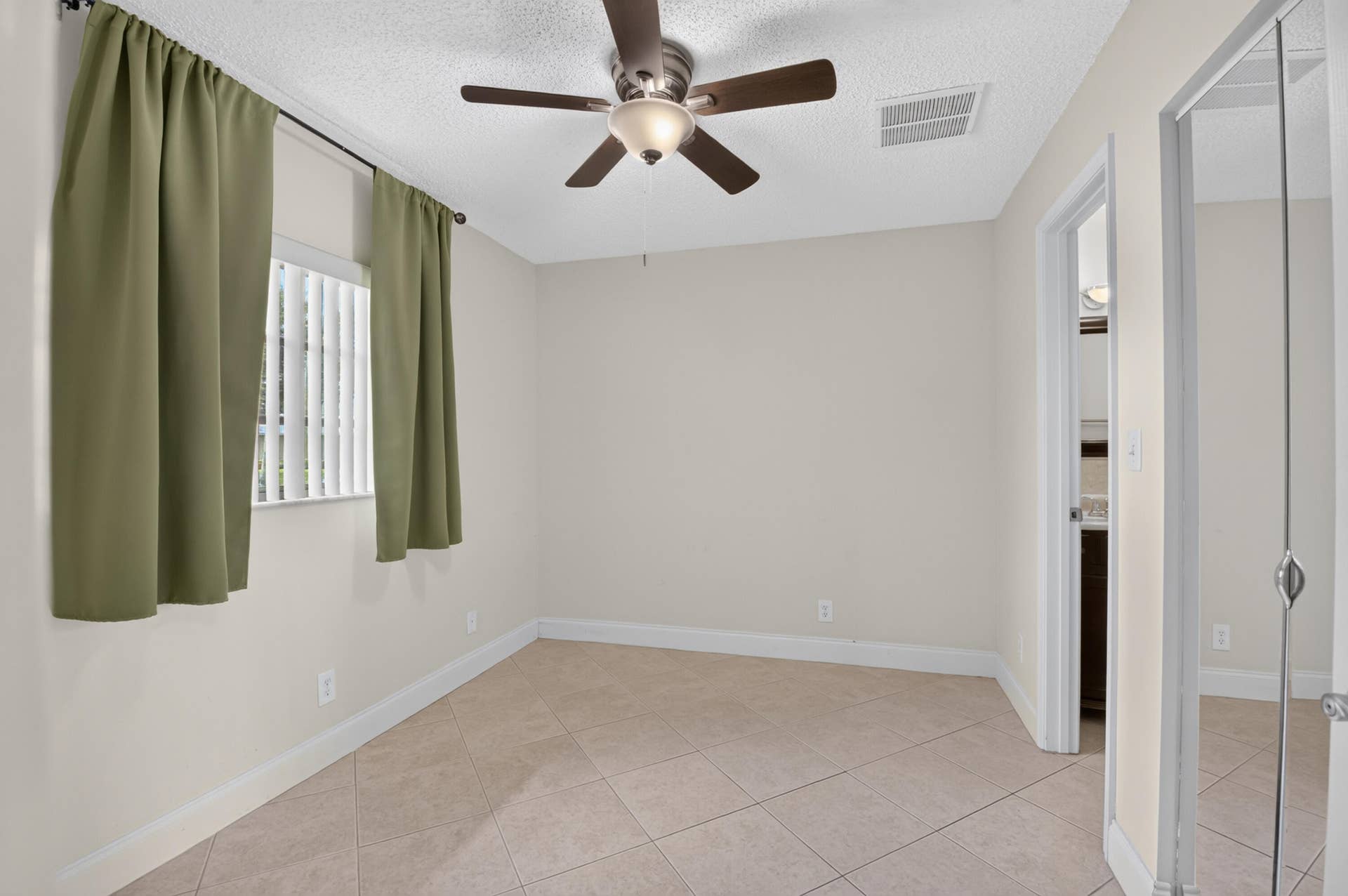 18773 ARGOSY Drive, Boca Raton, FL 33496 DSC_5456