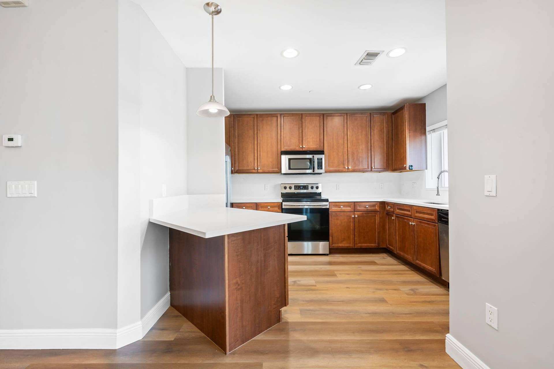 708 SE 15TH Street, #3, Fort Lauderdale, FL 33316 2-web-or-mls-DSC_2770