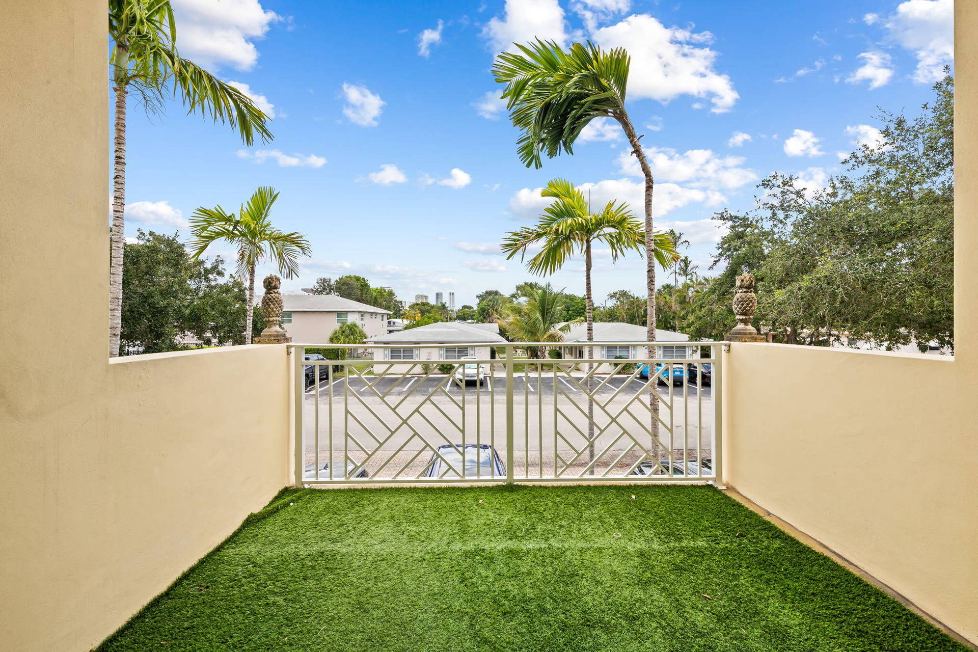 708 SE 15TH Street, #3, Fort Lauderdale, FL 33316 Private Balcony