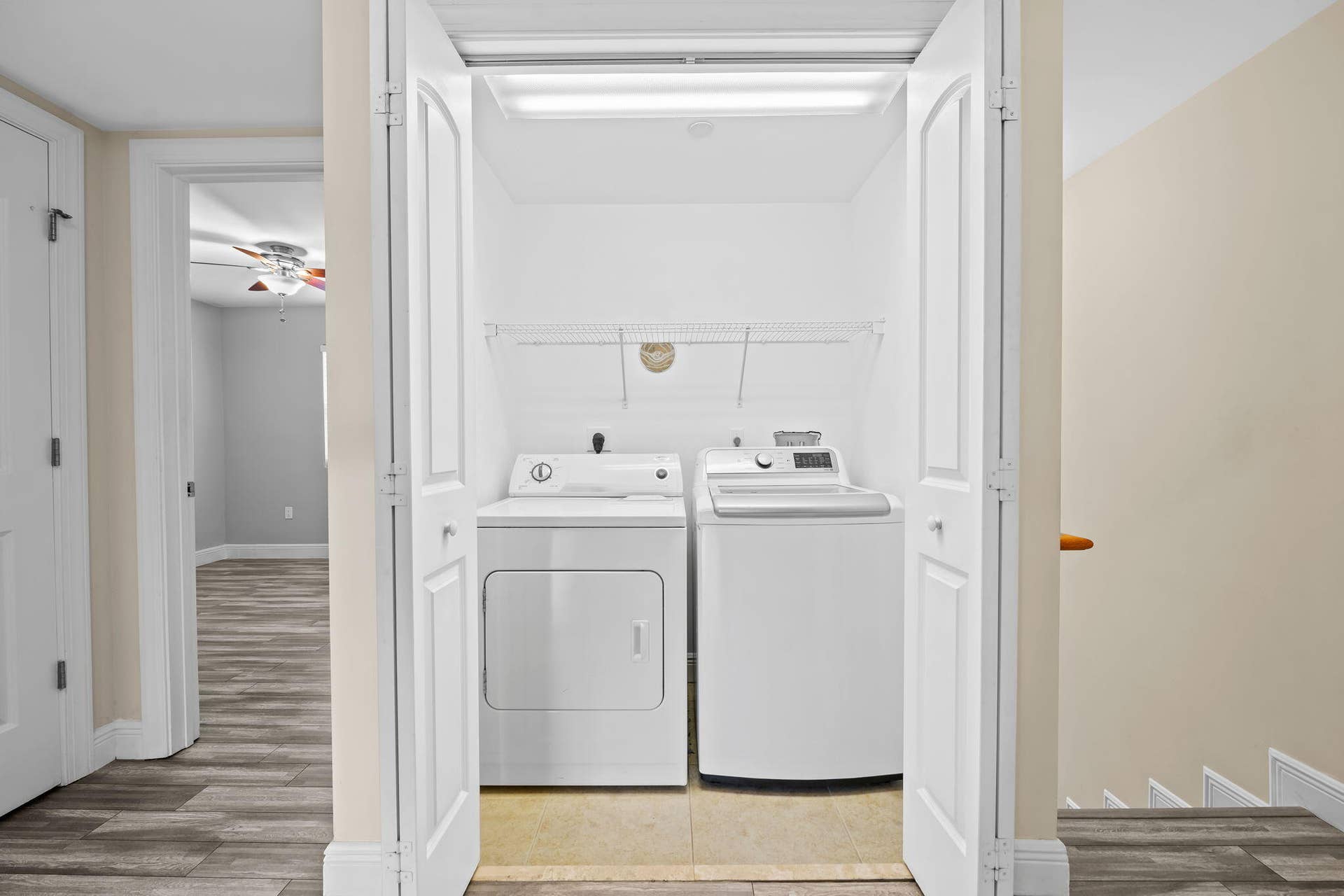 708 SE 15TH Street, #3, Fort Lauderdale, FL 33316 Laundry Room