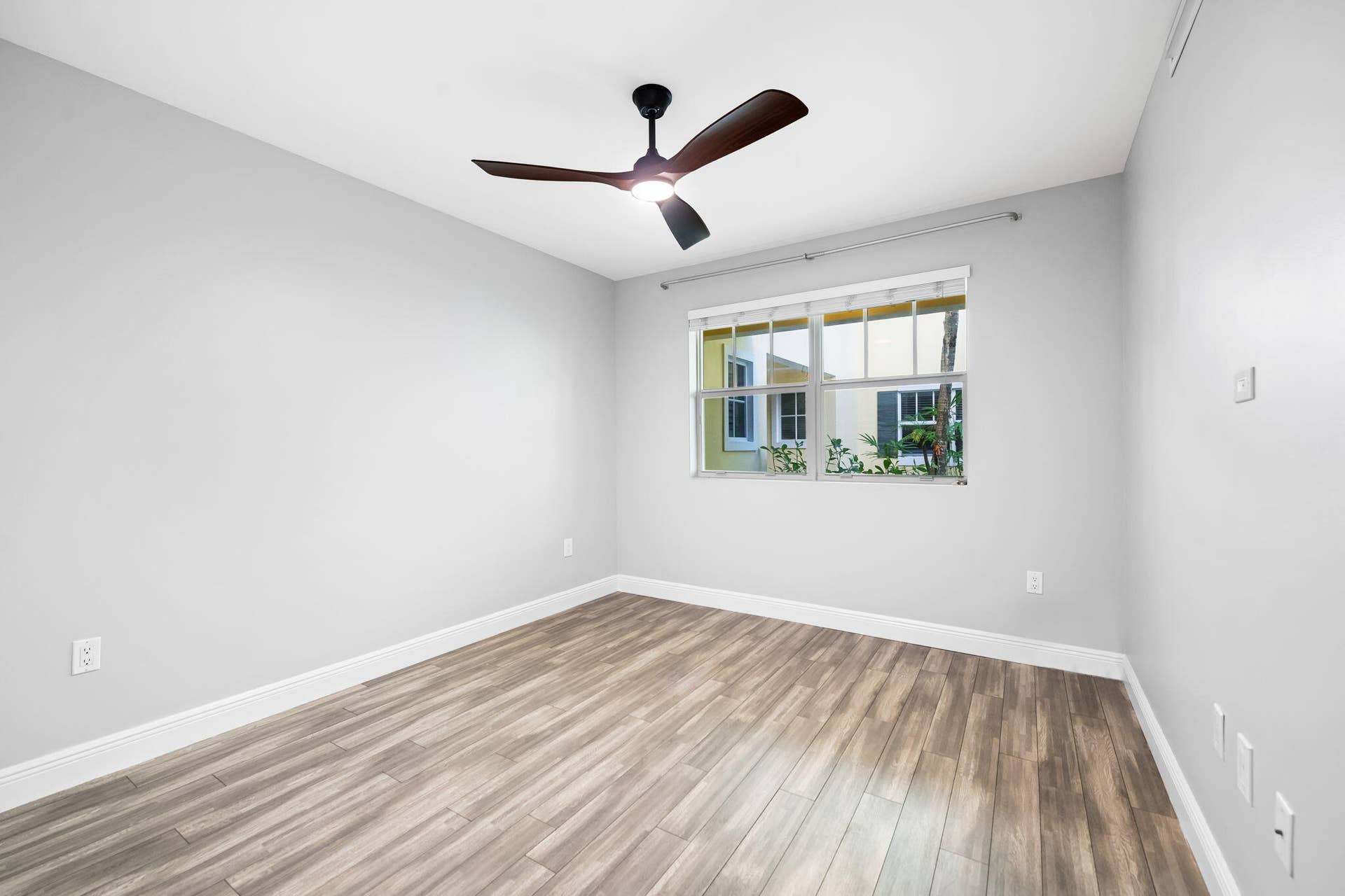 708 SE 15TH Street, #3, Fort Lauderdale, FL 33316 1st Floor Bedroom