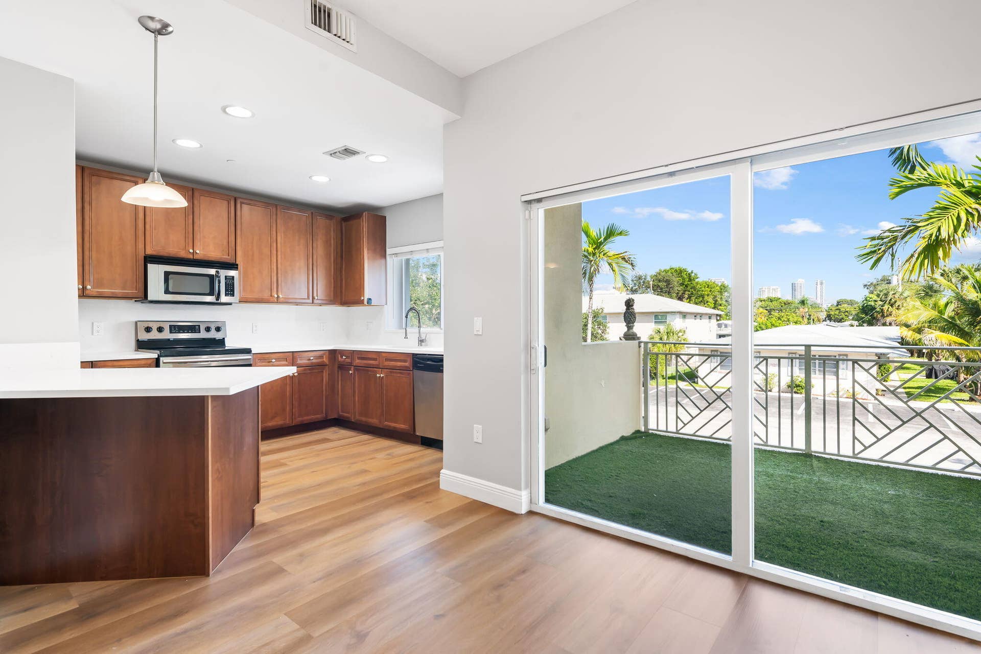 708 SE 15TH Street, #3, Fort Lauderdale, FL 33316 1-web-or-mls-DSC_2767