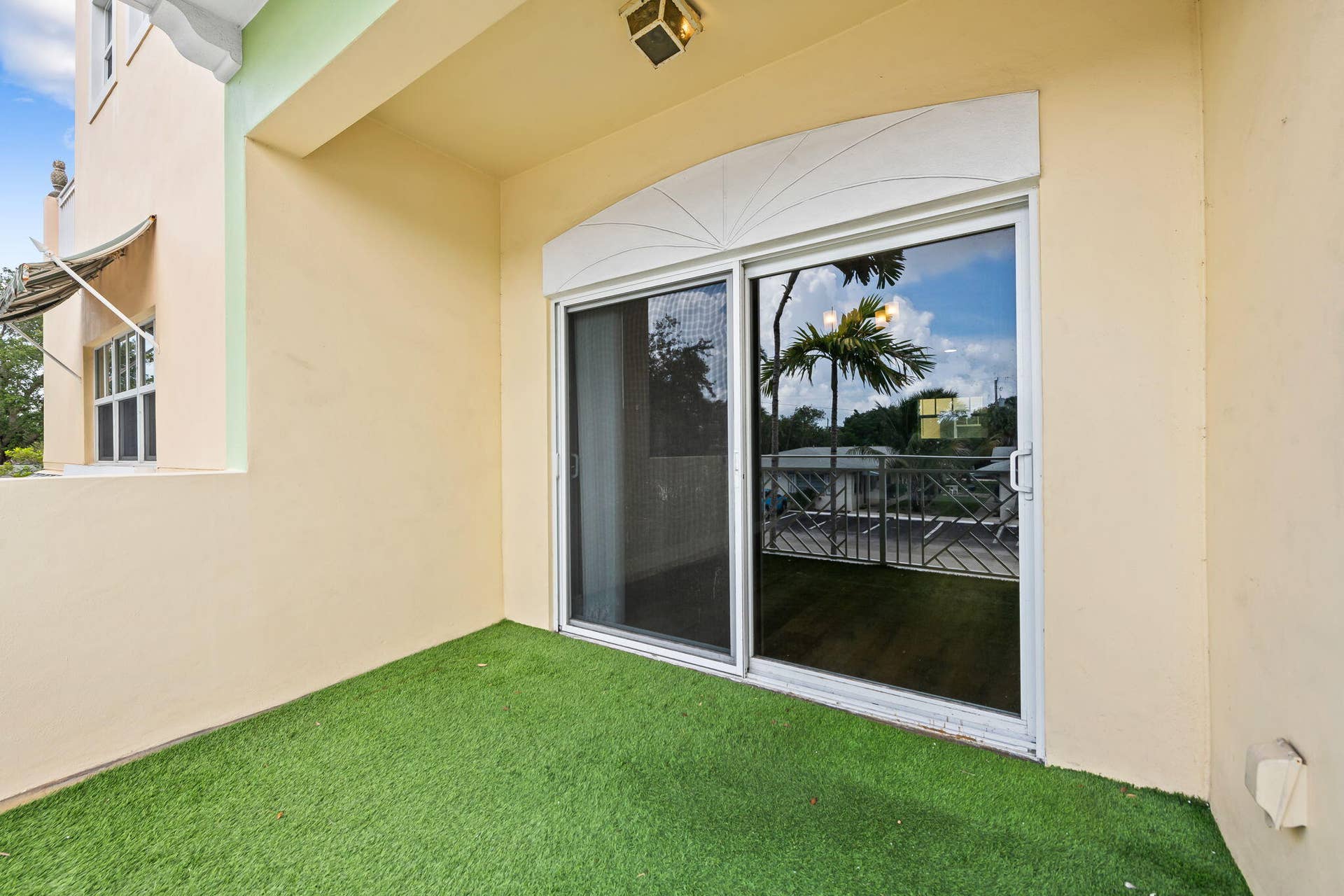 708 SE 15TH Street, #3, Fort Lauderdale, FL 33316 Private Balcony