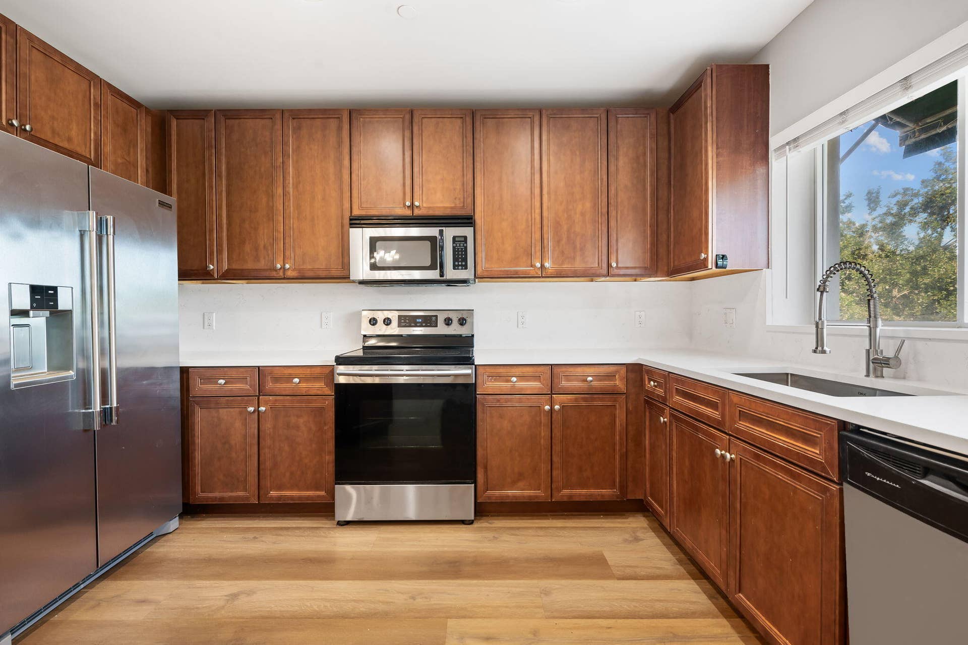 708 SE 15TH Street, #3, Fort Lauderdale, FL 33316 3-web-or-mls-DSC_2779