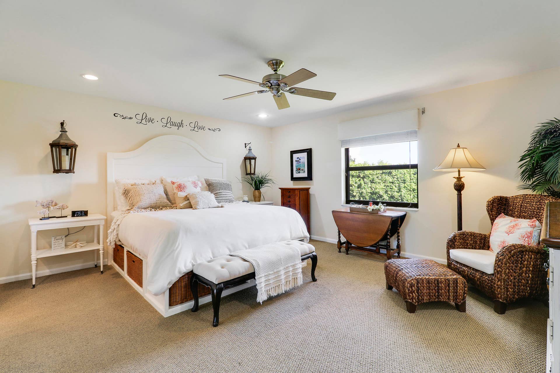 711 Hummingbird Way, #201, North Palm Beach, FL 33408 House 1-6