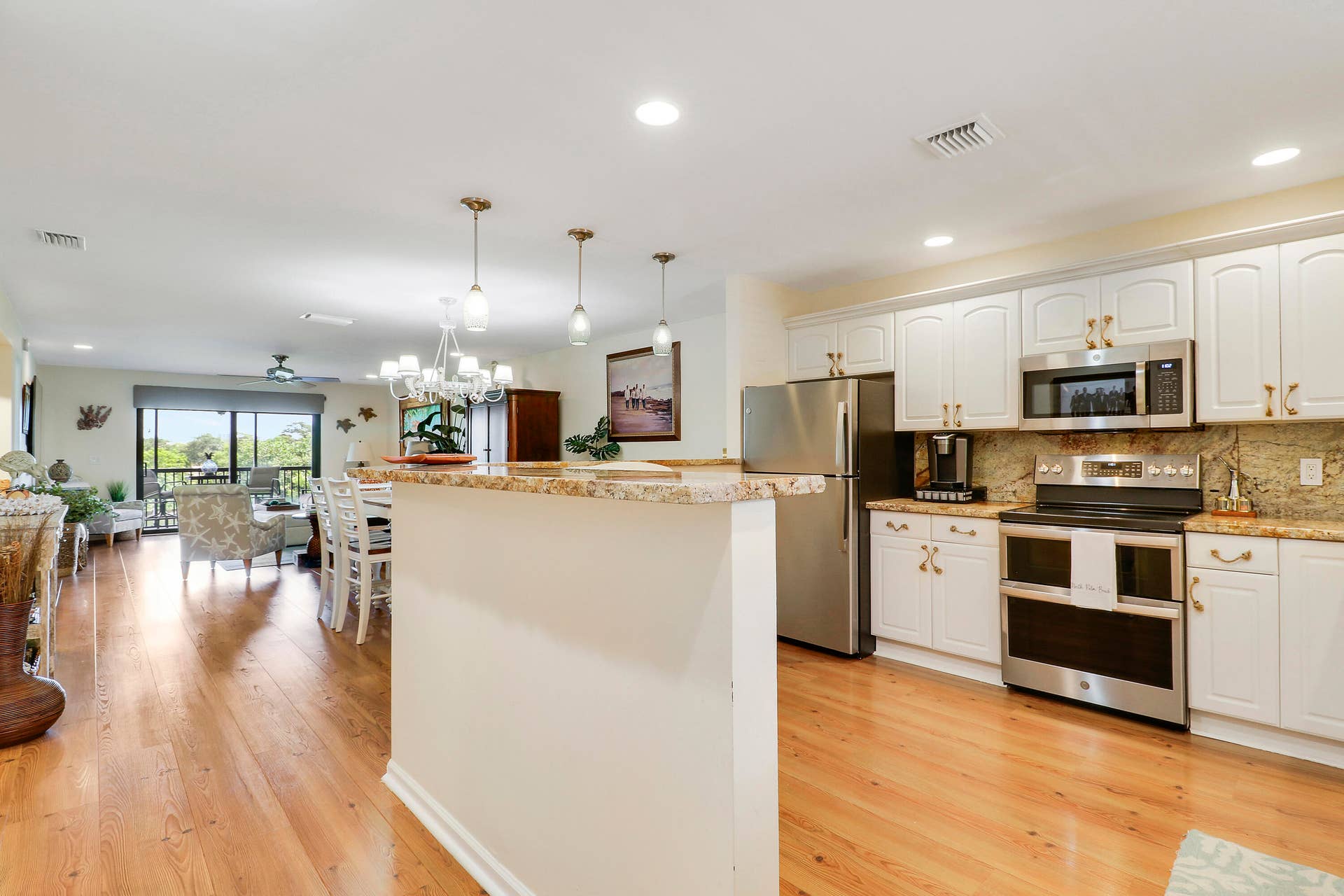 711 Hummingbird Way, #201, North Palm Beach, FL 33408 House 1-15