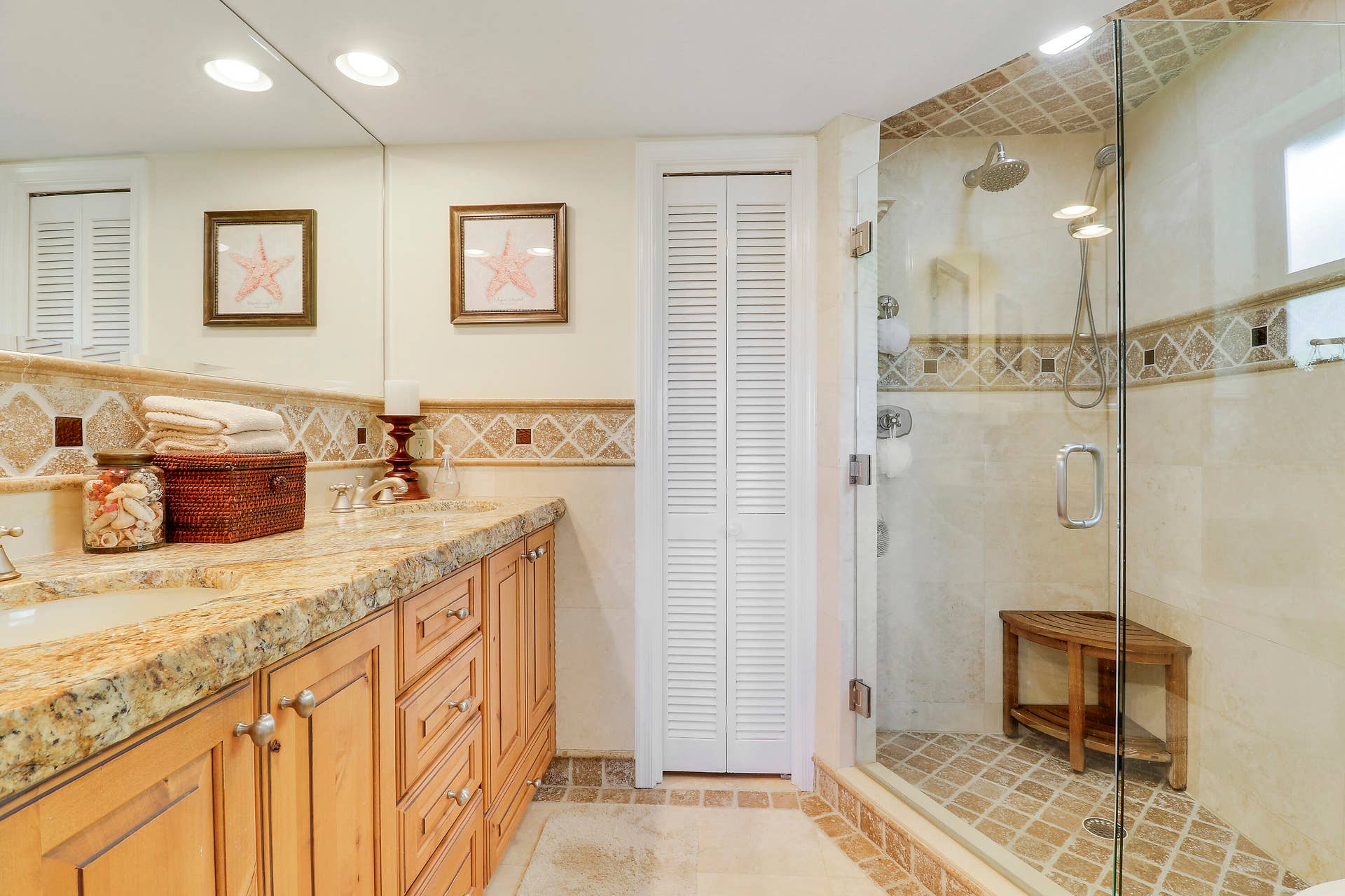 711 Hummingbird Way, #201, North Palm Beach, FL 33408 House 1-11