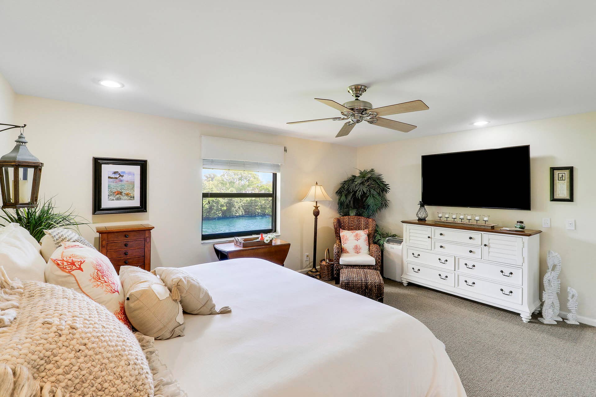 711 Hummingbird Way, #201, North Palm Beach, FL 33408 House 1-8