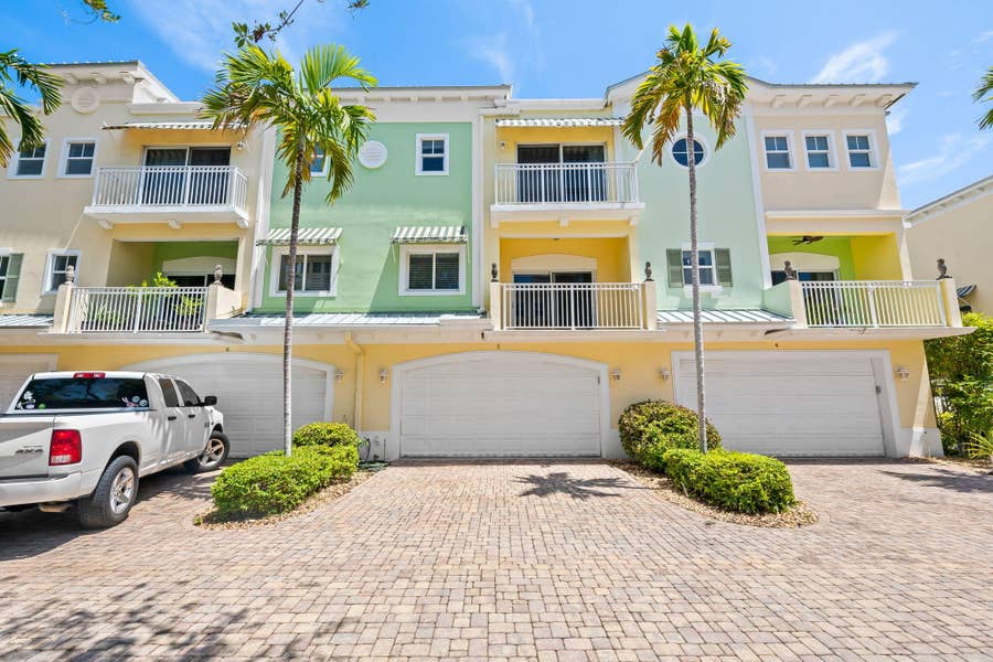 Property photo for 630 SE 15th Street, #5, Fort Lauderdale, FL