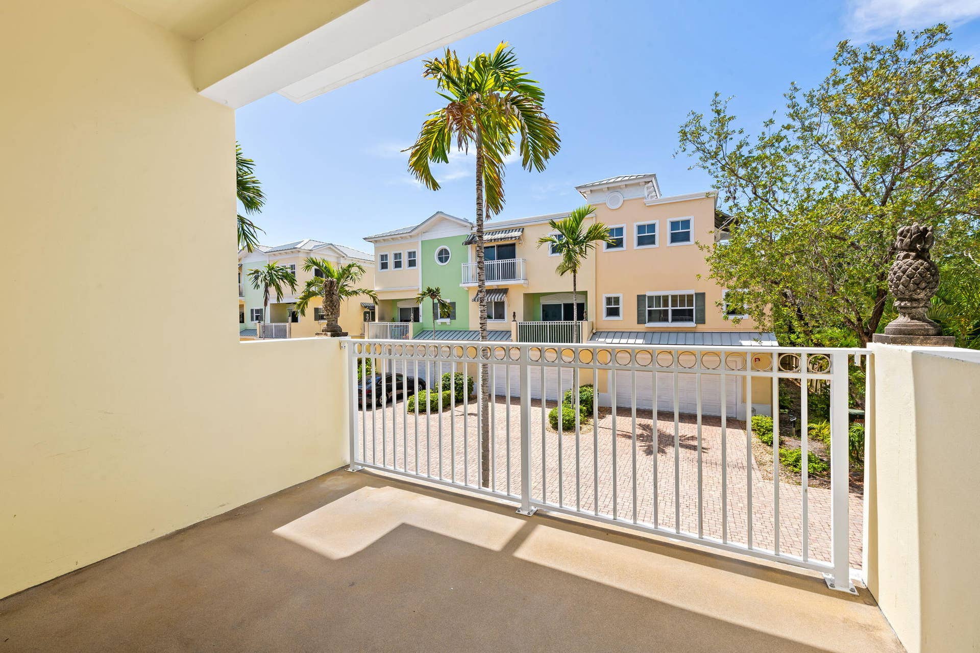 630 SE 15th Street, #5, Fort Lauderdale, FL 33316 Balcony
