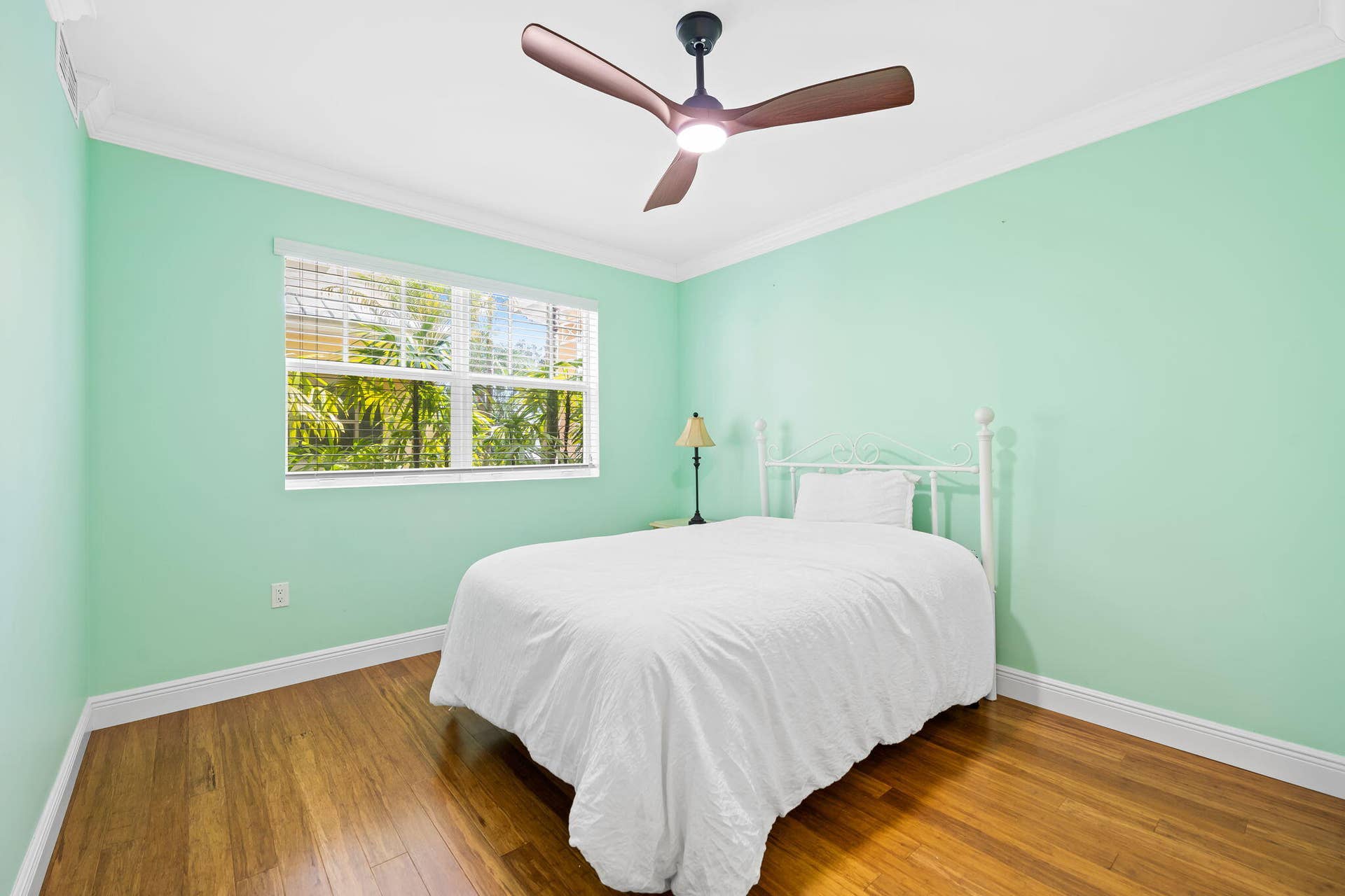 630 SE 15th Street, #5, Fort Lauderdale, FL 33316 1-st Floor Bedroom