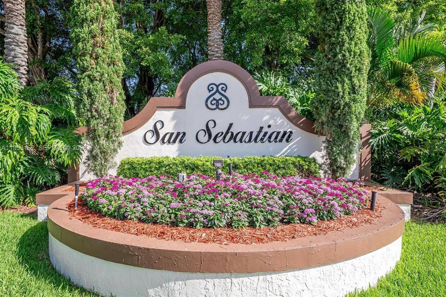 Property photo for 1603 Barcelona Way, #3-32, Weston, FL