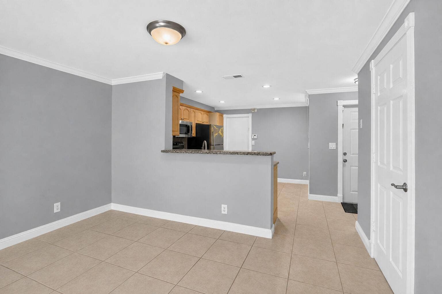 1603 Barcelona Way, #3-32, Weston, FL 33327 Dining Room