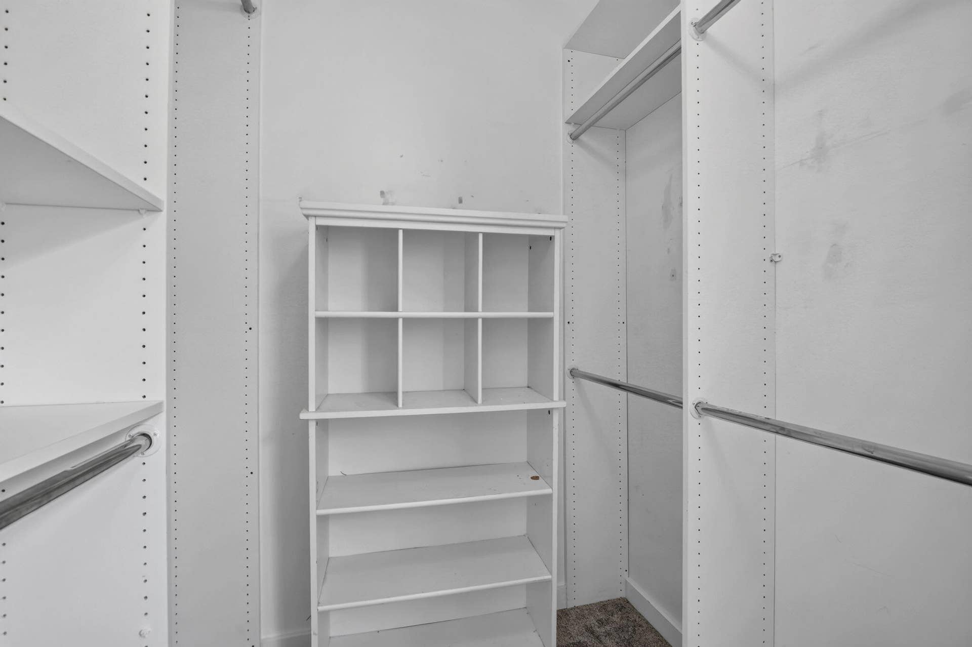 1603 Barcelona Way, #3-32, Weston, FL 33327 Guest Bedroom Closet