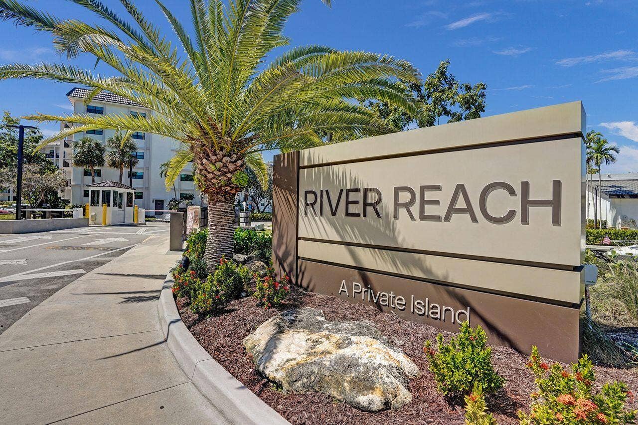 River Reach Entrance