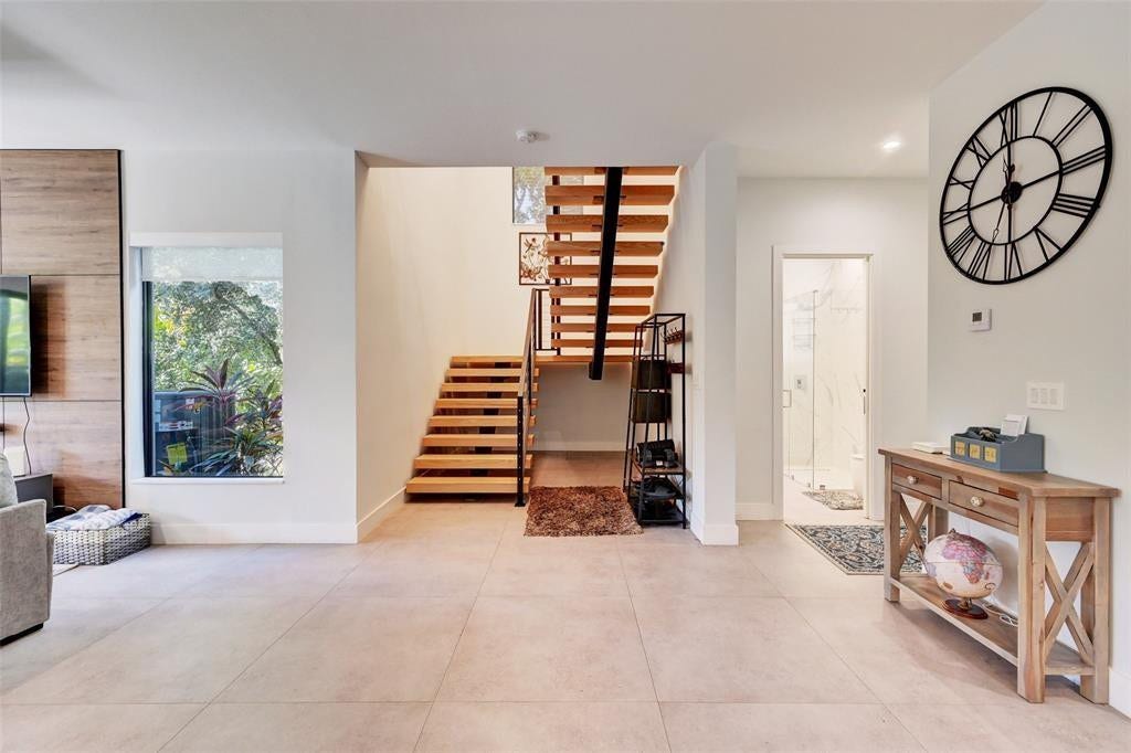 1616 SE 2nd Court, Fort Lauderdale, FL 33301 Photo 9