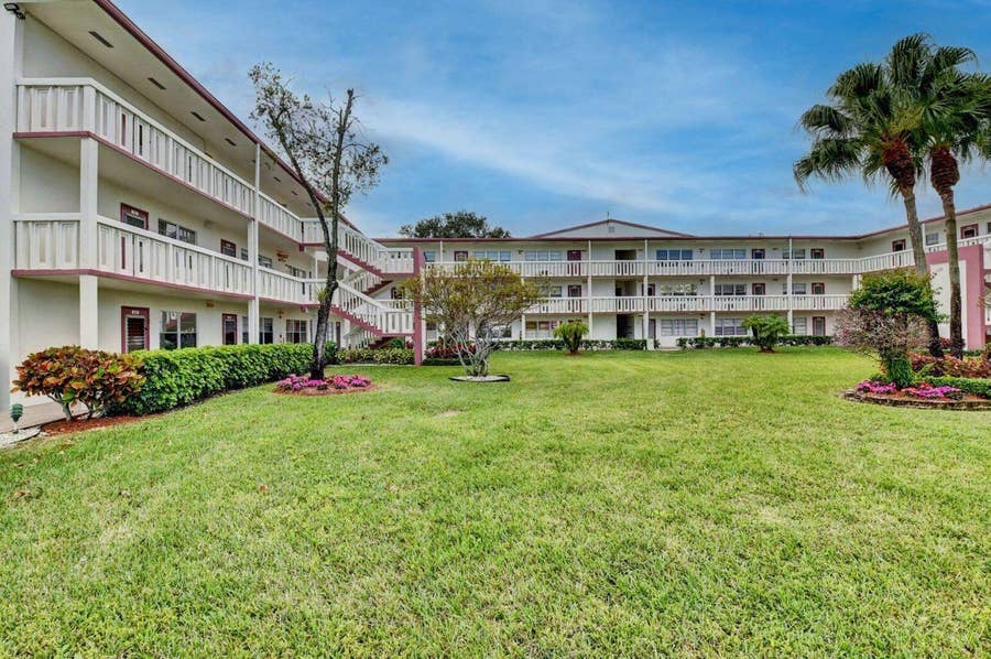 Property photo for 571 Fanshaw N, Boca Raton, FL
