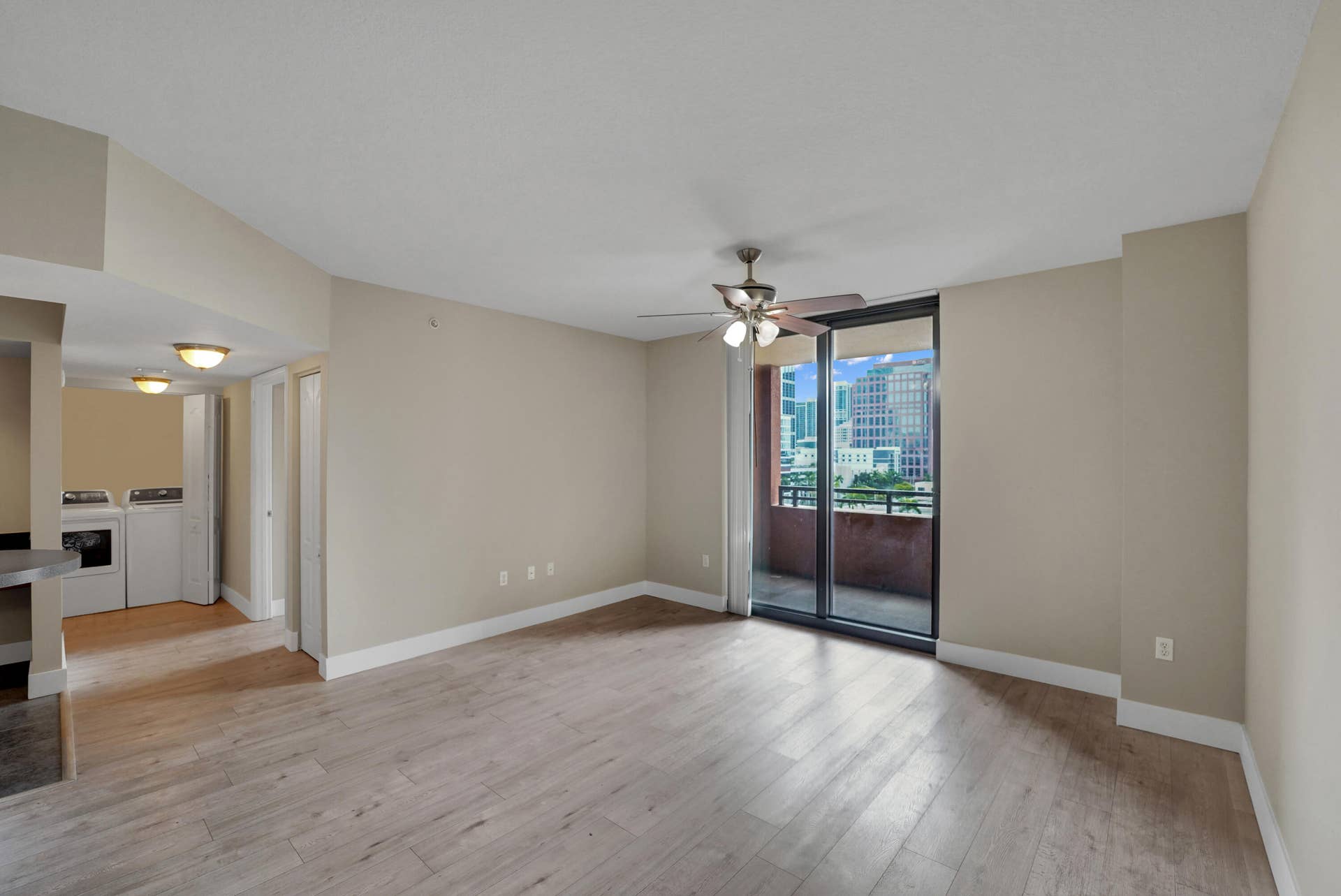 110 N FEDERAL Highway, #815, Fort Lauderdale, FL 33301 DSC05860
