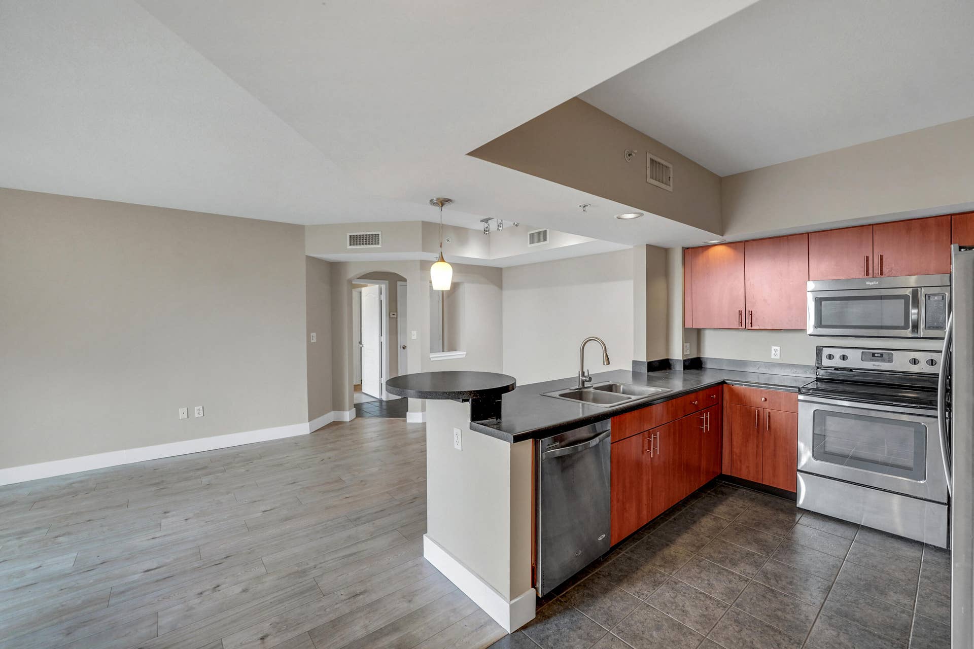 110 N FEDERAL Highway, #815, Fort Lauderdale, FL 33301 DSC05878