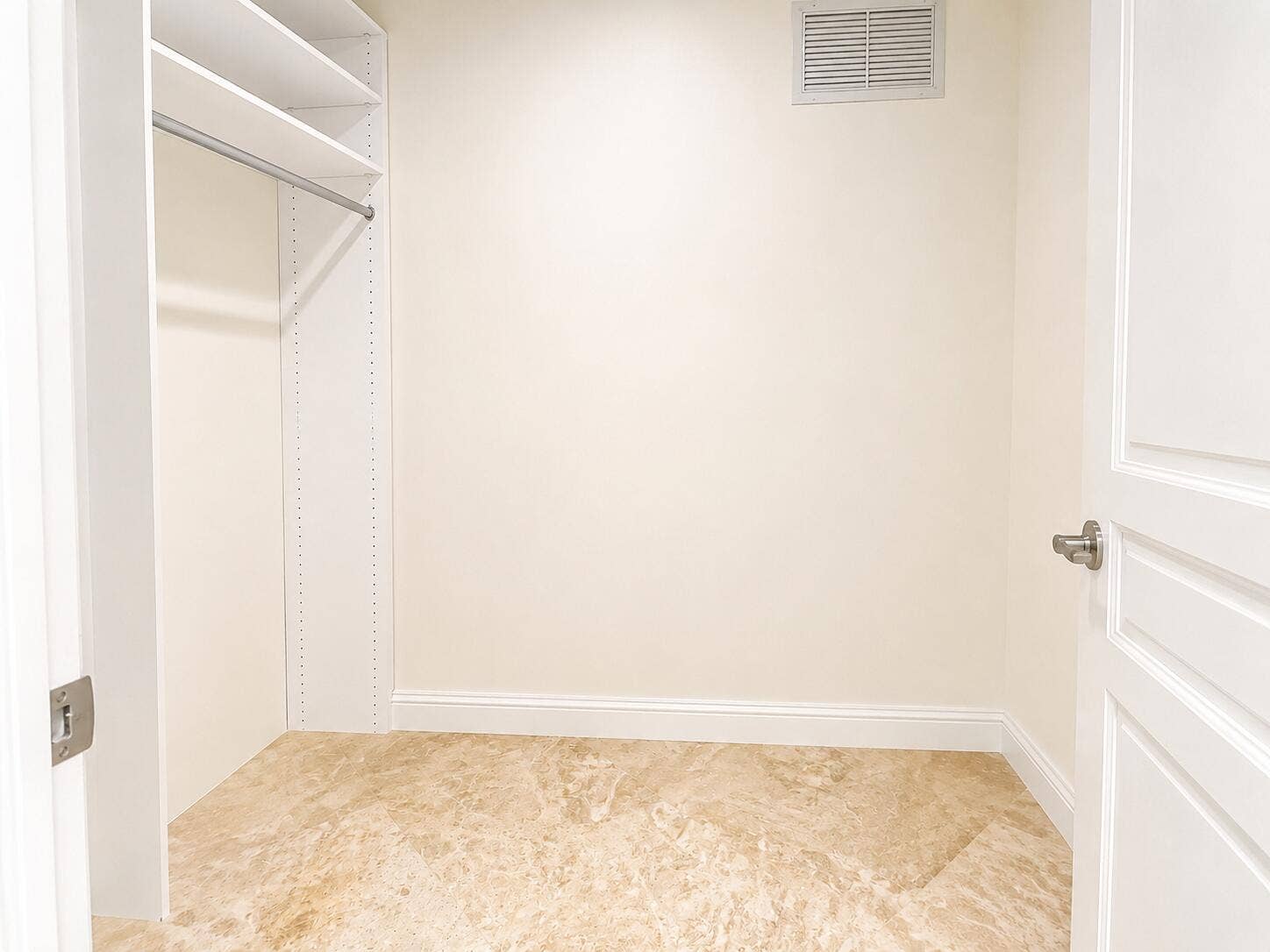 1450 Guest Bedroom 1 Closet