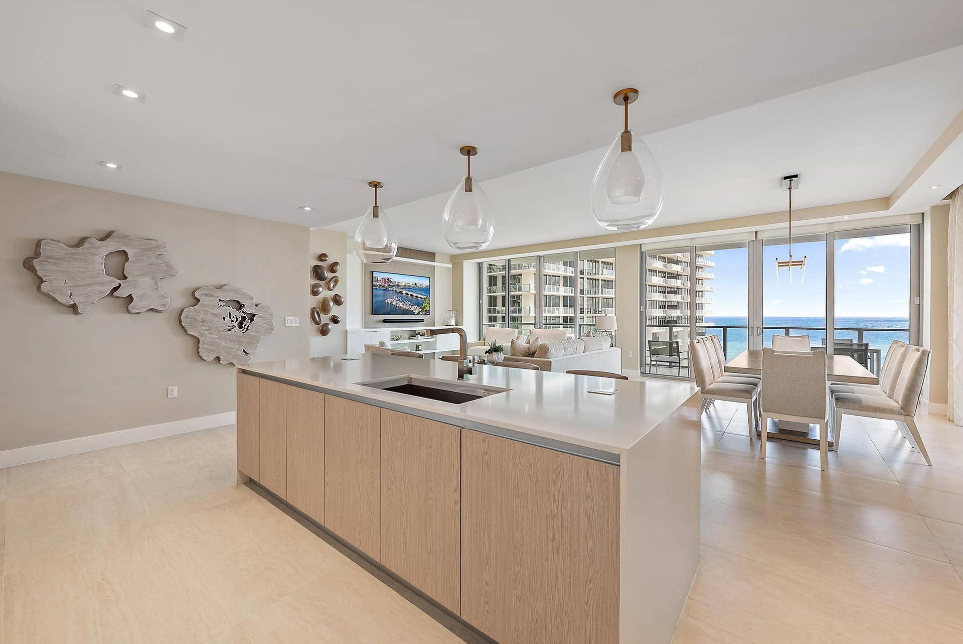 3100 N Ocean Dr p 1105-7