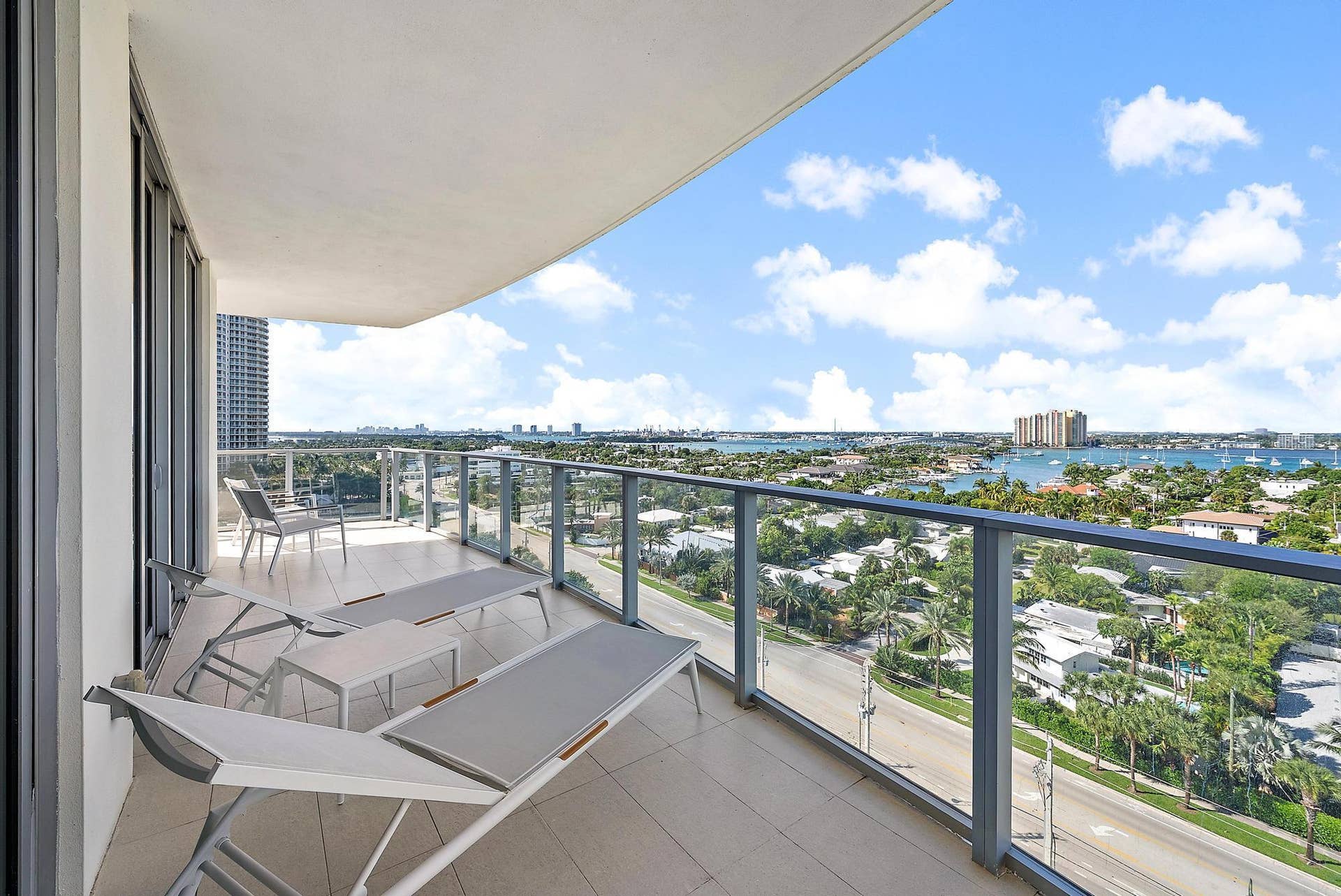 3100 N Ocean Dr p 1105-29
