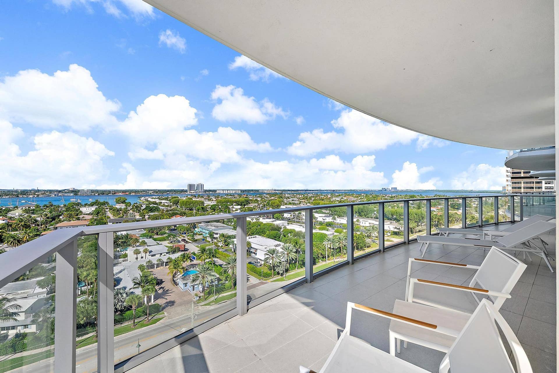 3100 N Ocean Dr p 1105-30