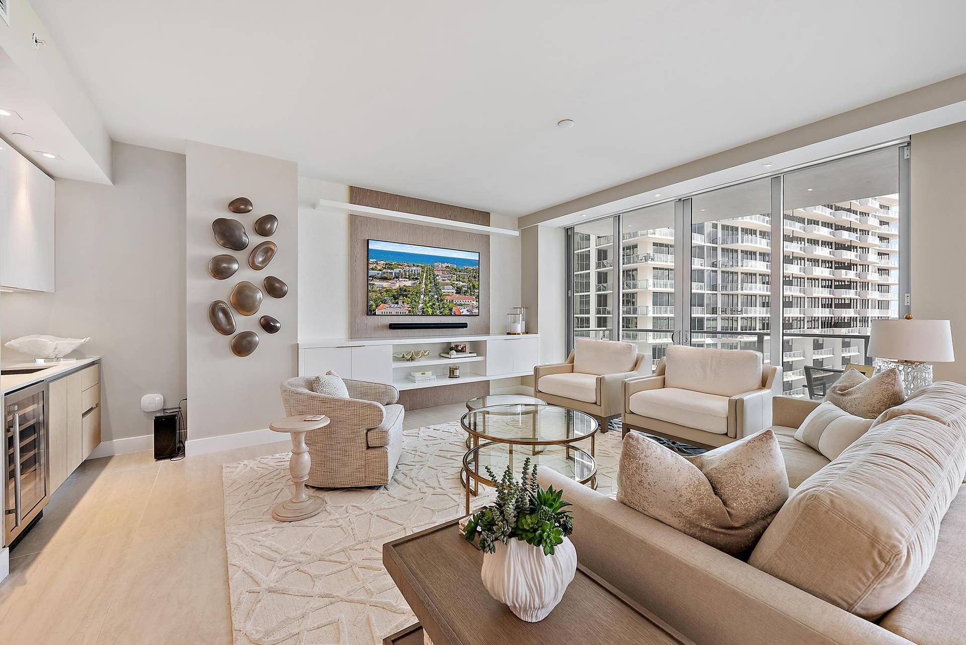 3100 N Ocean Dr p 1105-9