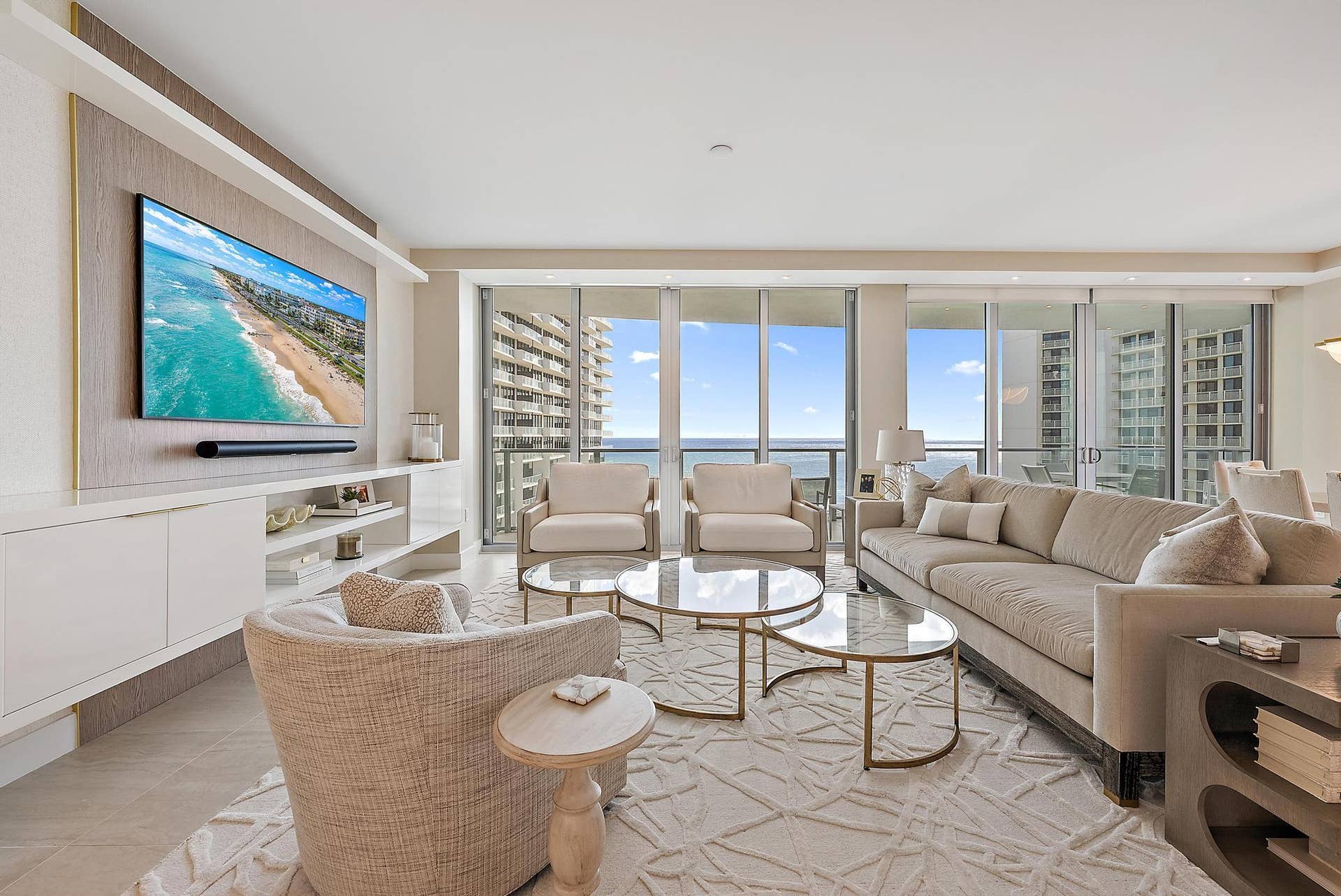 3100 N Ocean Dr p 1105-11