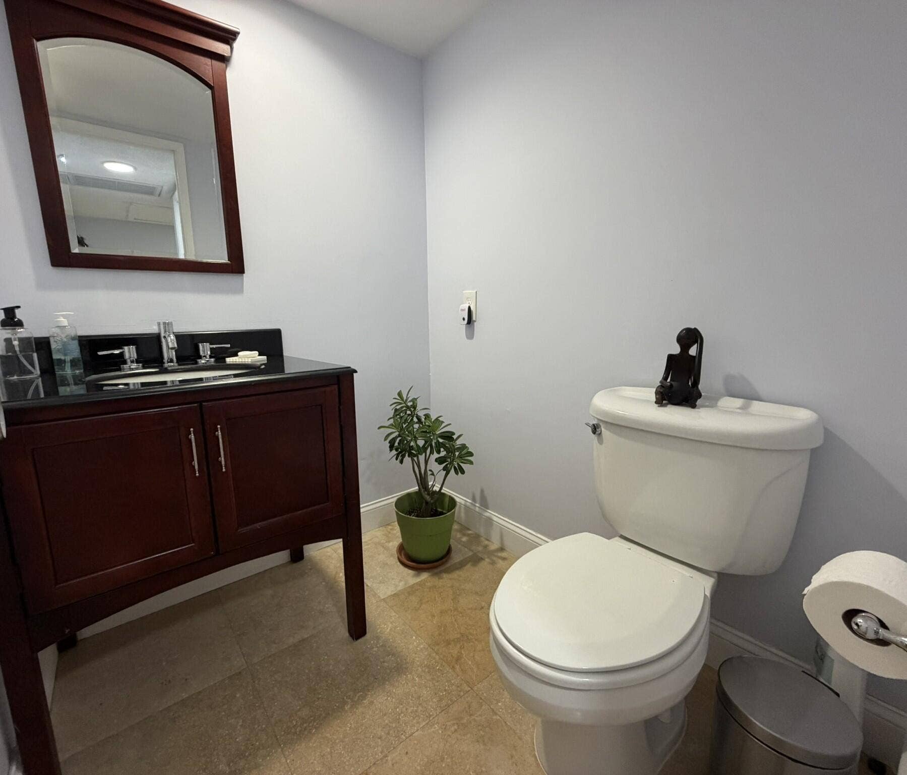 3001 S Course Drive, #406, Pompano Beach, FL 33069 Guest Bath