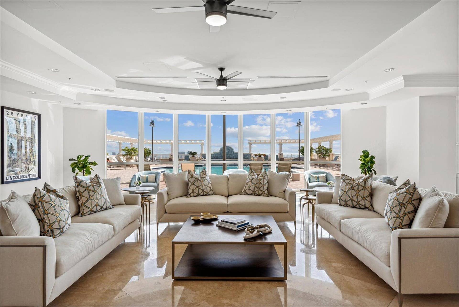 Sky Lounge