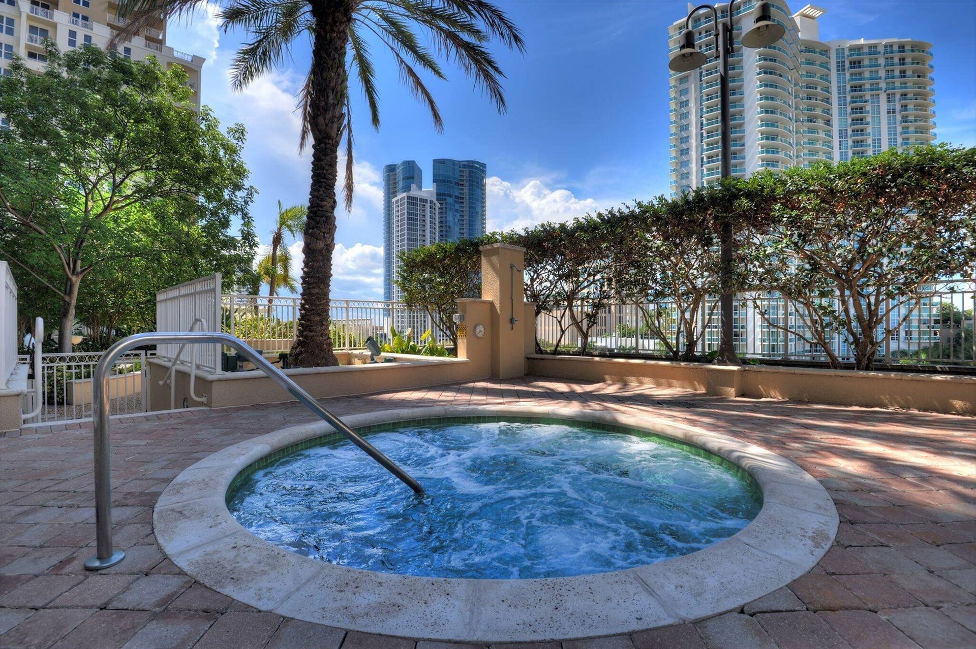 6th FL Outdoor Jacuzzi