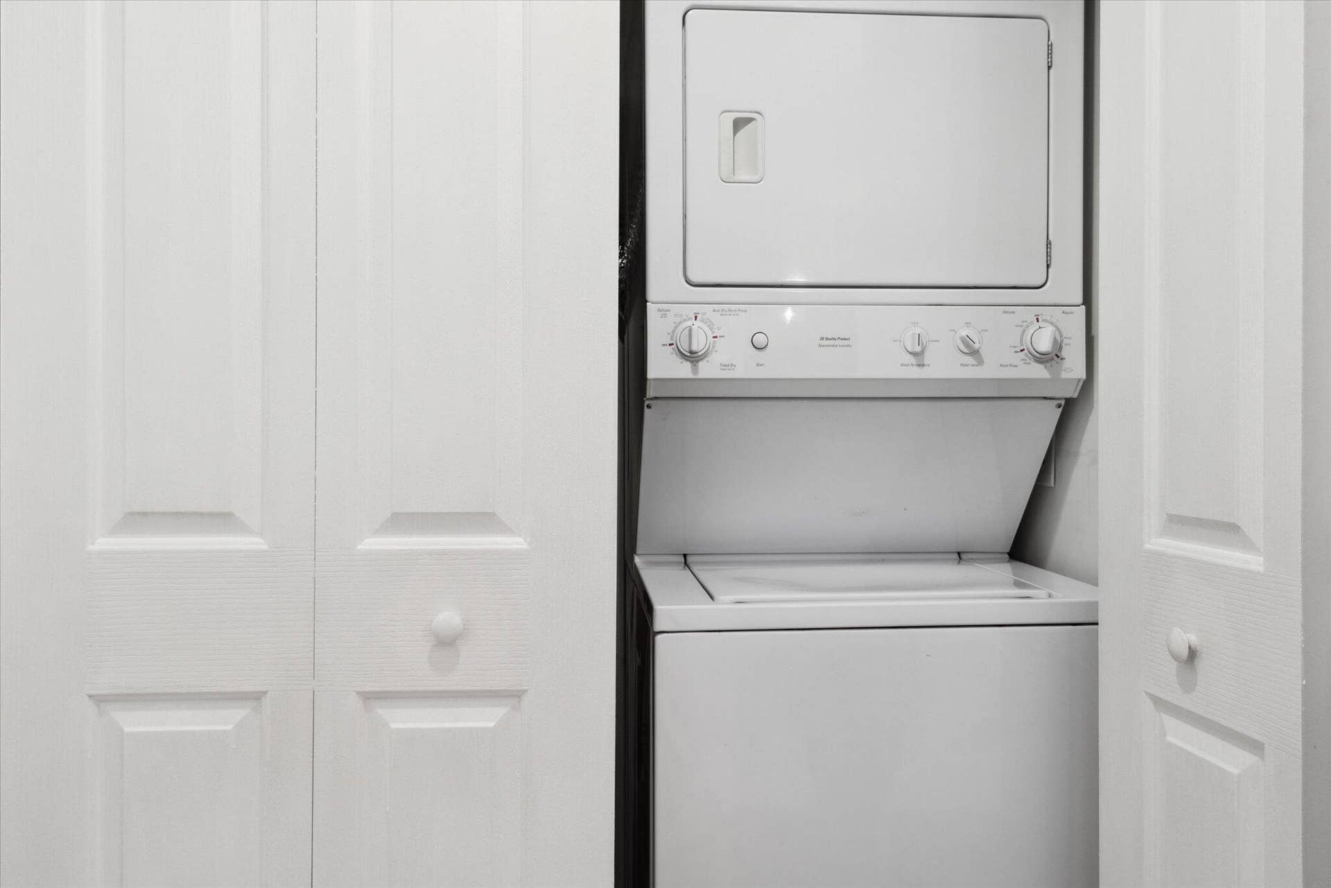 Washer/Dryer in unit