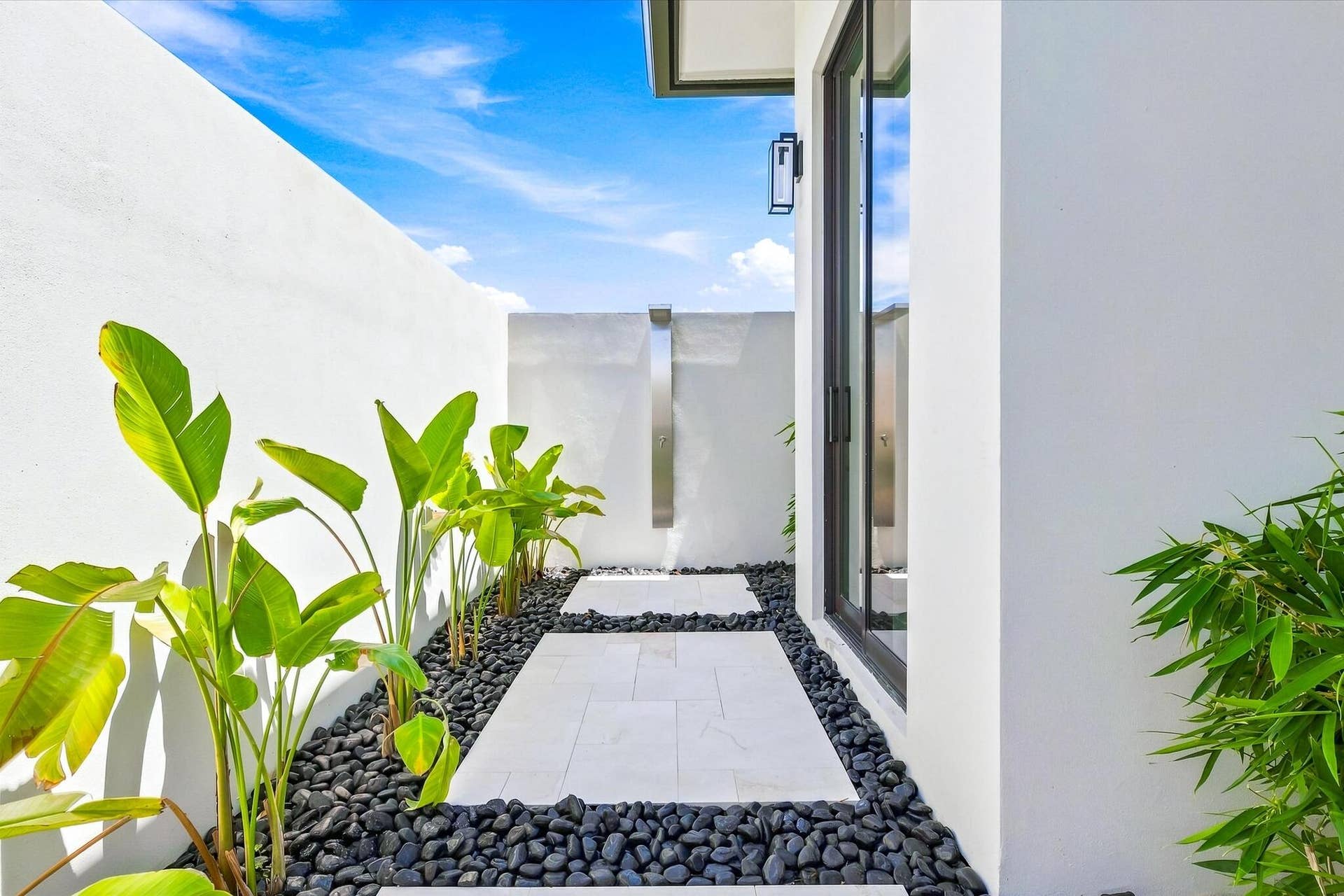 5593 Reynolds Road, Lake Worth, FL 33449 Primary Exterior Shower