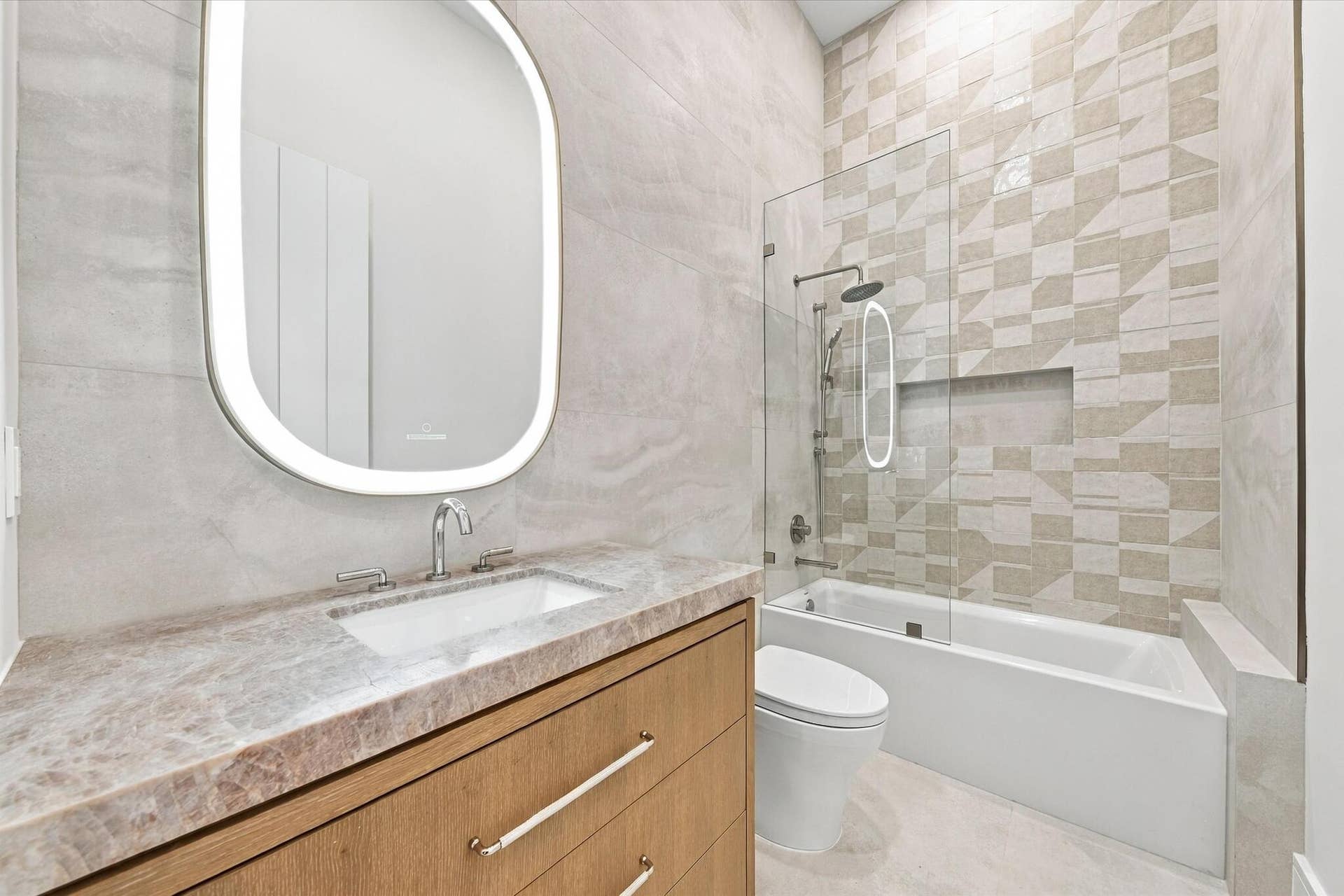 5593 Reynolds Road, Lake Worth, FL 33449 Guest Bath 2