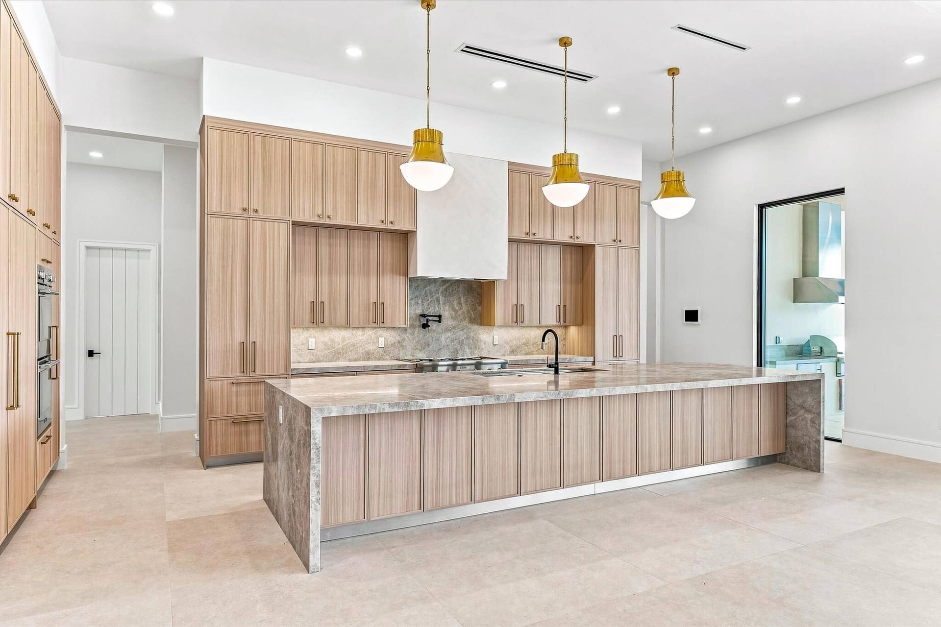 5593 Reynolds Road, Lake Worth, FL 33449 Kitchen