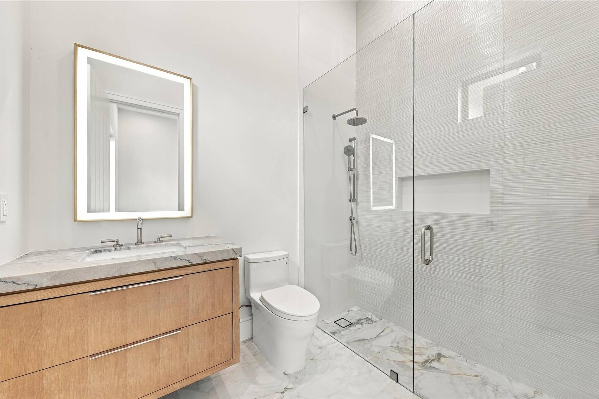 5593 Reynolds Road, Lake Worth, FL 33449 Guest Bath 3