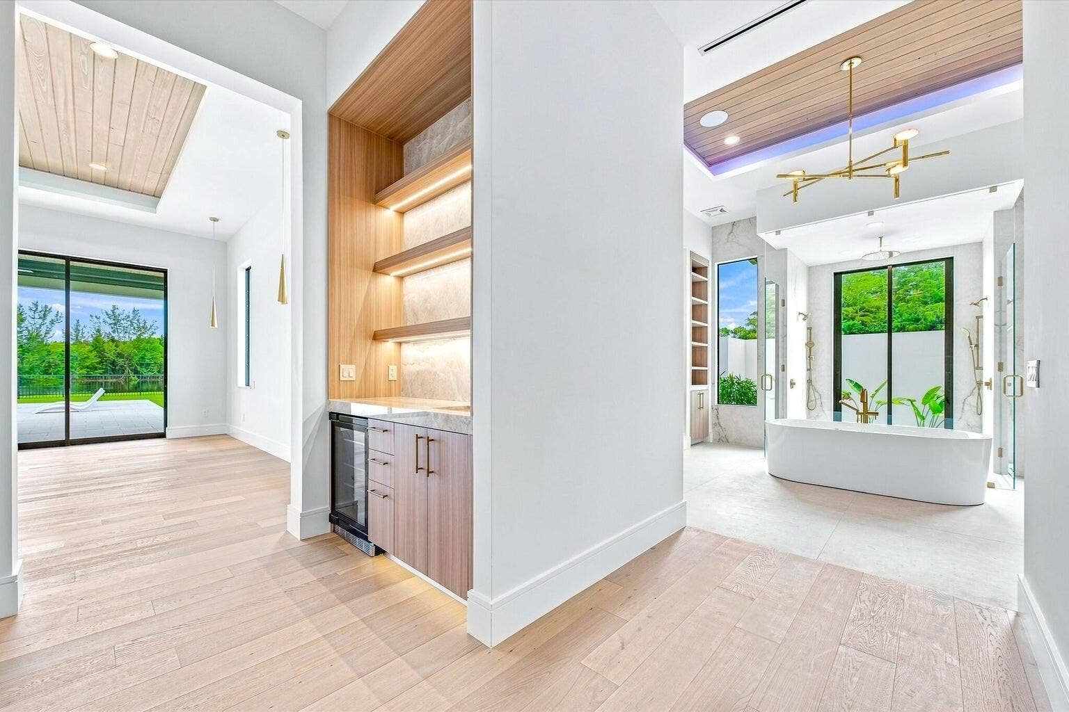 5593 Reynolds Road, Lake Worth, FL 33449 Primary Wet Bar
