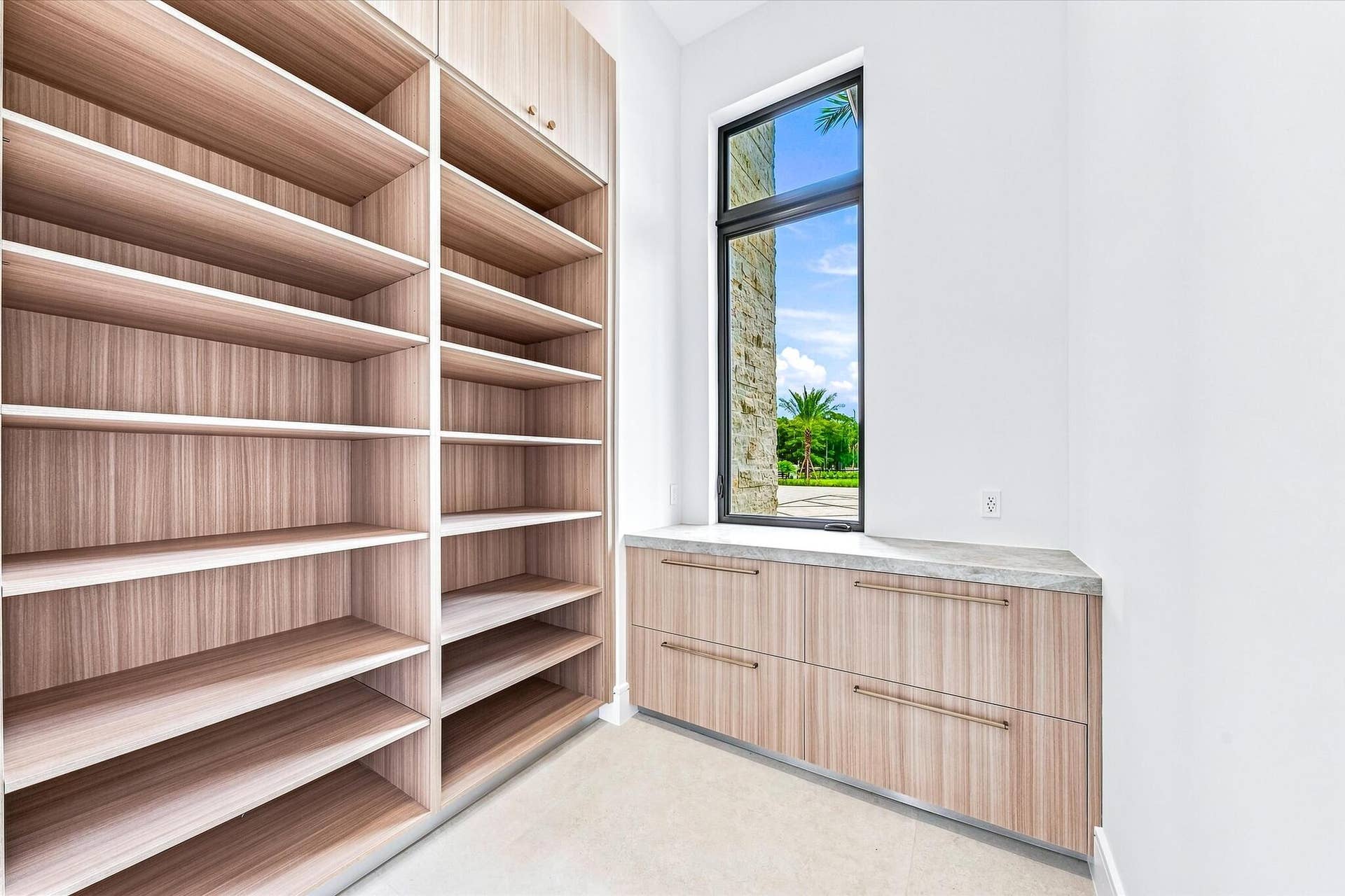 5593 Reynolds Road, Lake Worth, FL 33449 Pantry