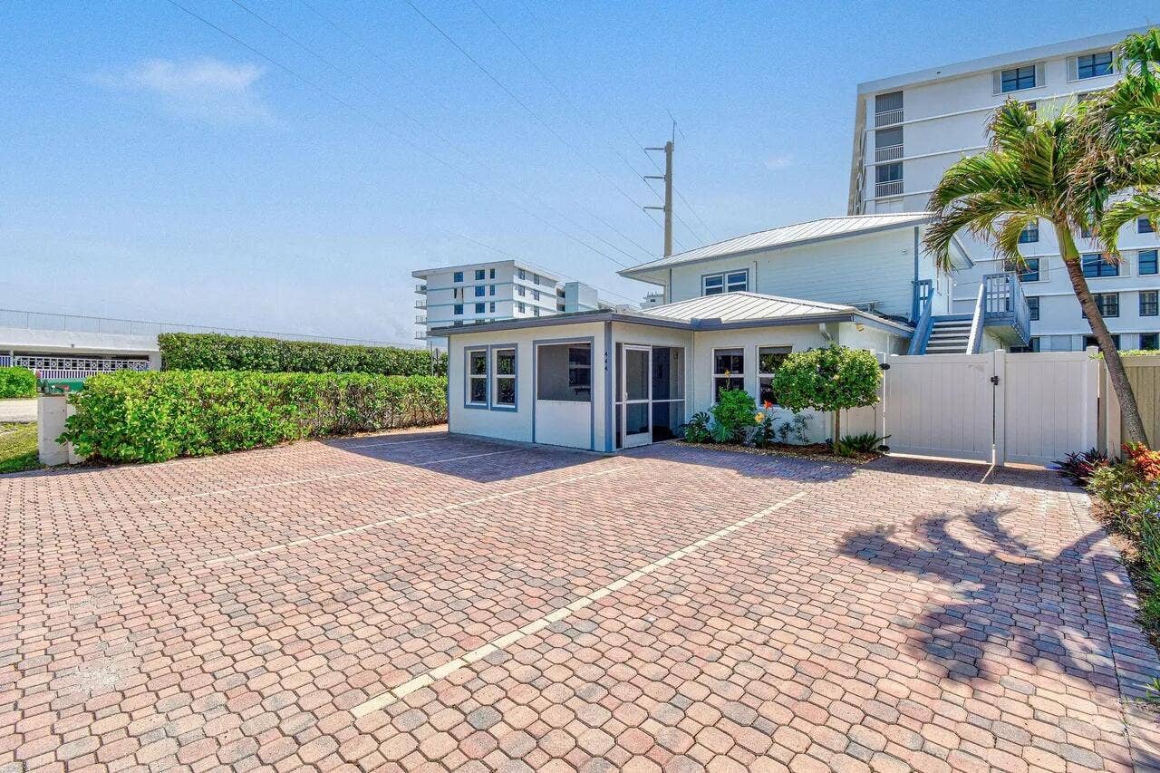 444 ZEPHYR Way, Juno Beach, FL 33408 4 Off Street Parking copy