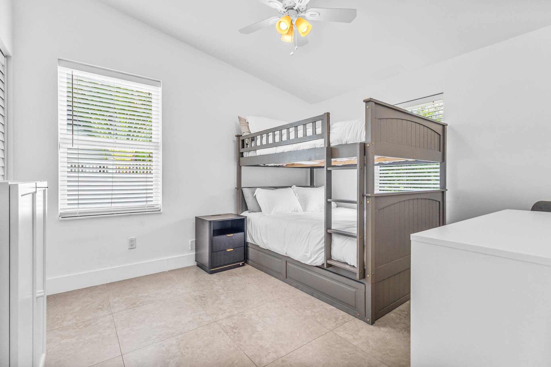 2678 Marathon Lane, Fort Lauderdale, FL 33312 02678 Marathon lane Fort Lauderdale fl b