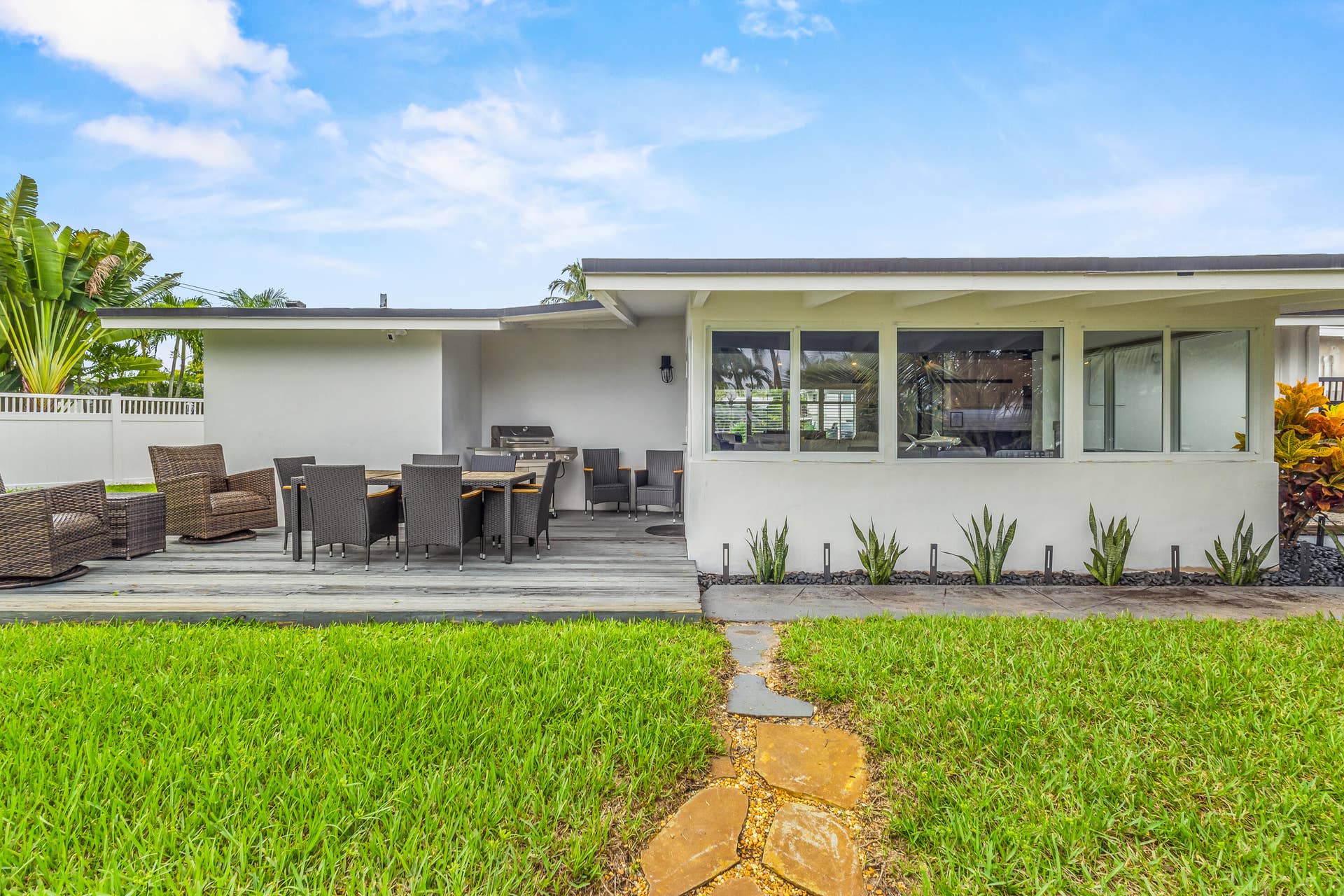 2678 Marathon Lane, Fort Lauderdale, FL 33312 02678 Marathon lane Fort Lauderdale fl b