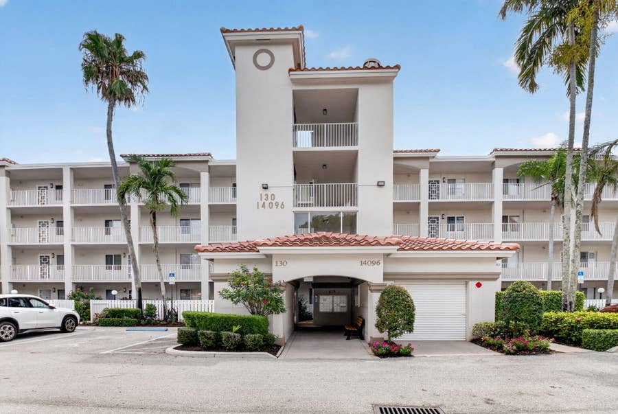 Property photo for 14096 Huntington Pointe Drive, #309, Delray Beach, FL