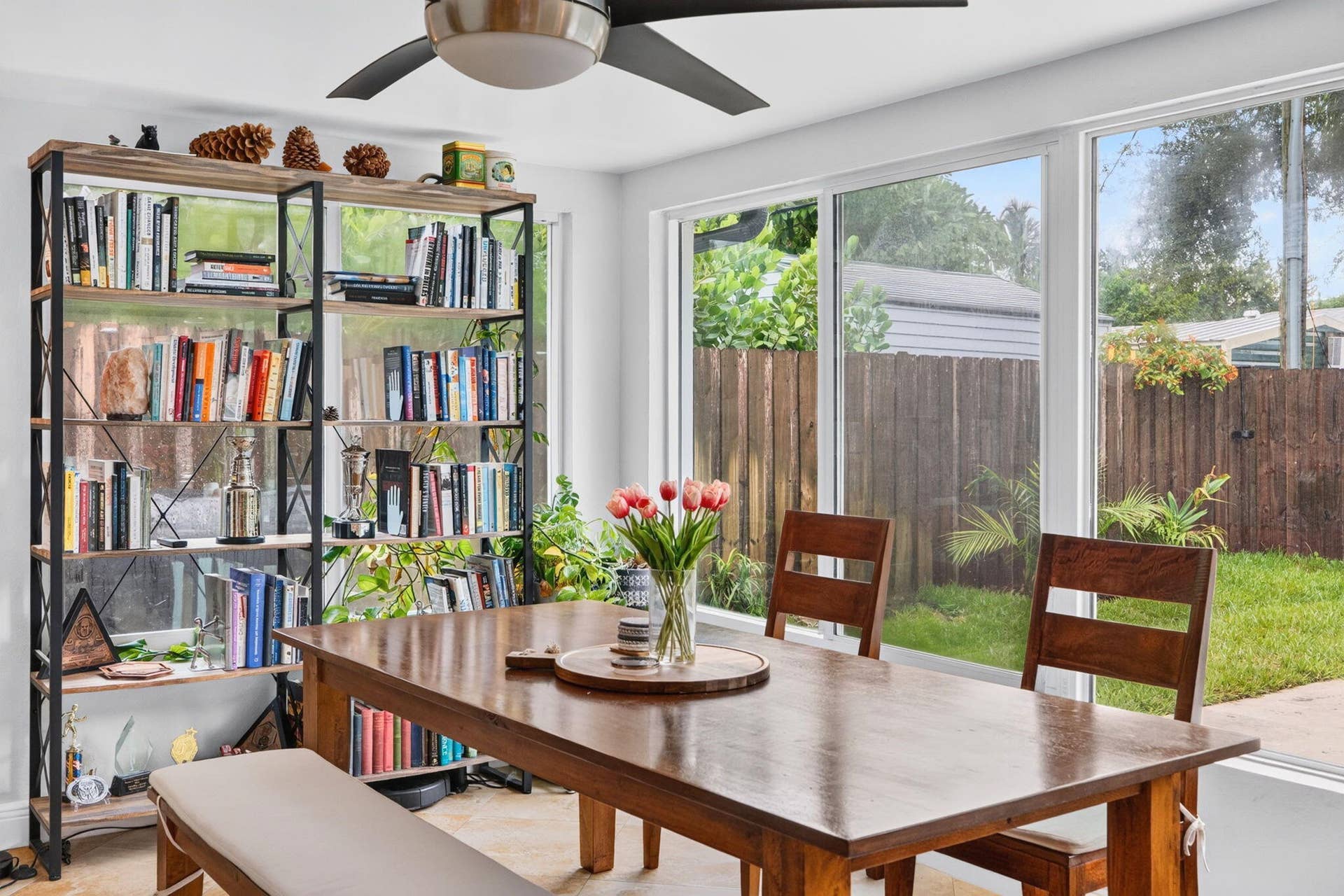 Dining room & Living area