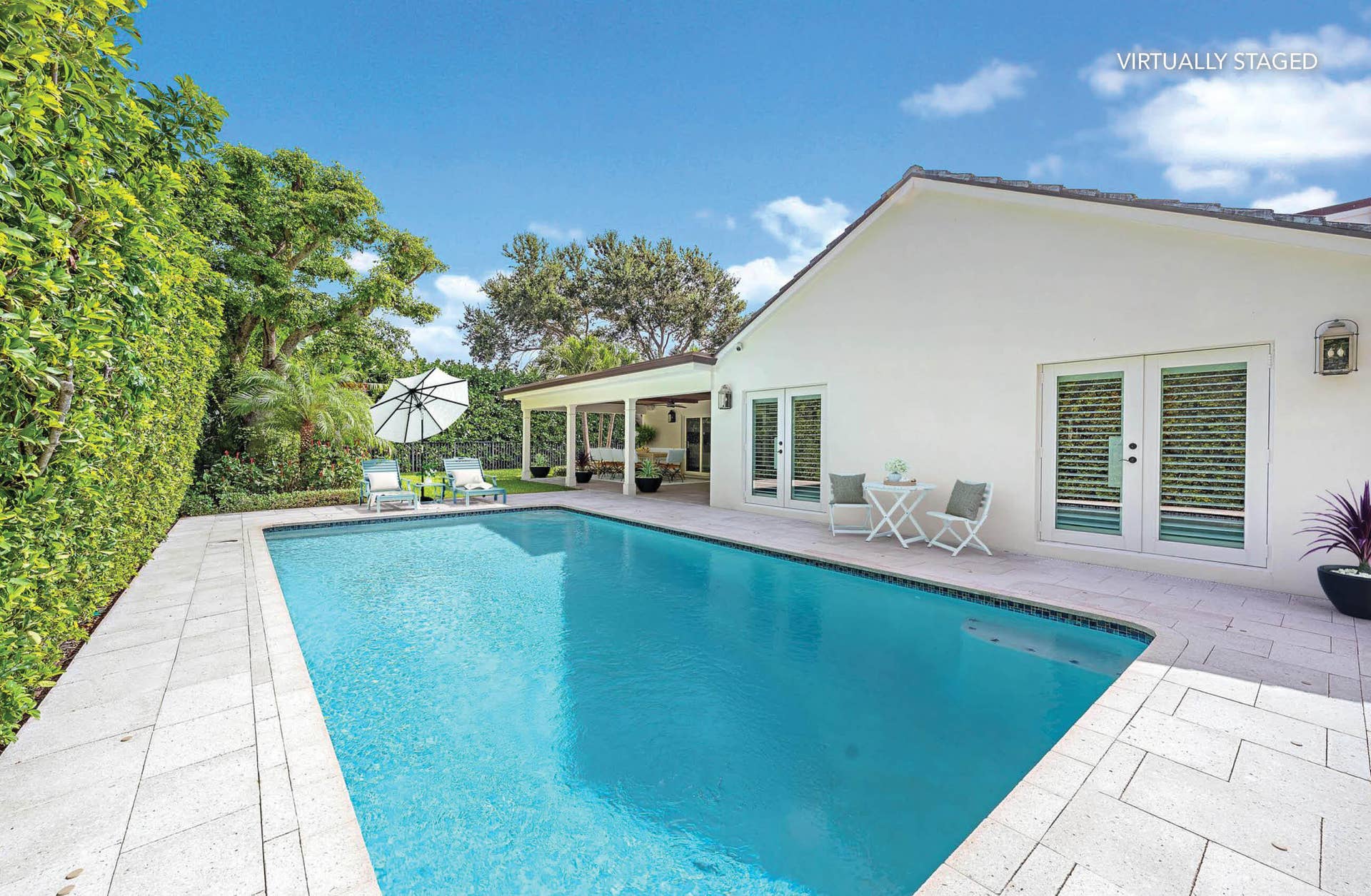 11785 Lake Shore Place, North Palm Beach, FL 33408 virtually staged
