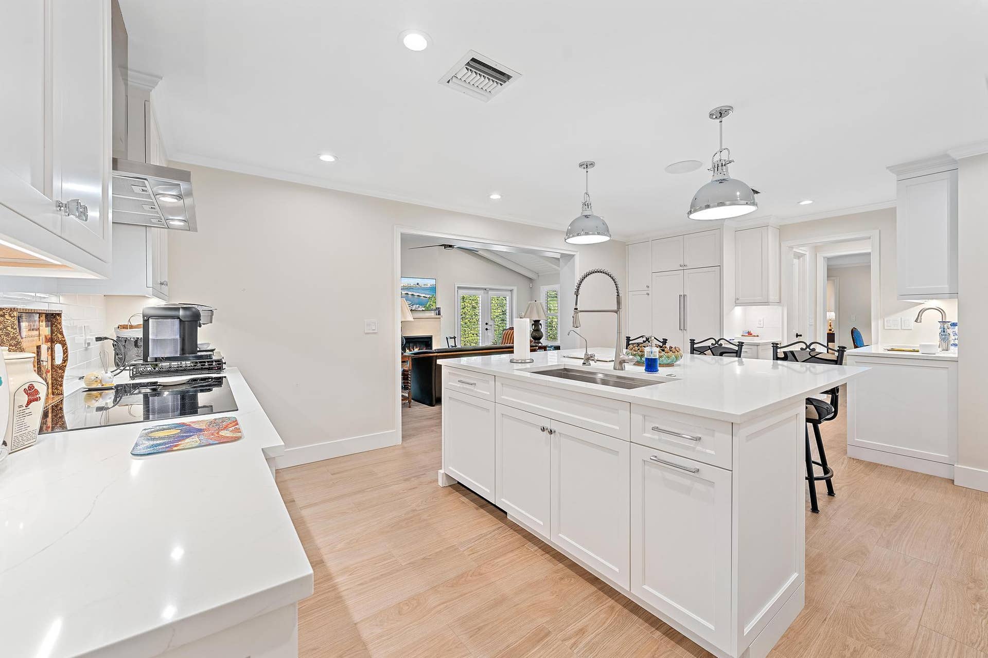 11785 Lake Shore Place, North Palm Beach, FL 33408 11785 Lake Shore Pl-7