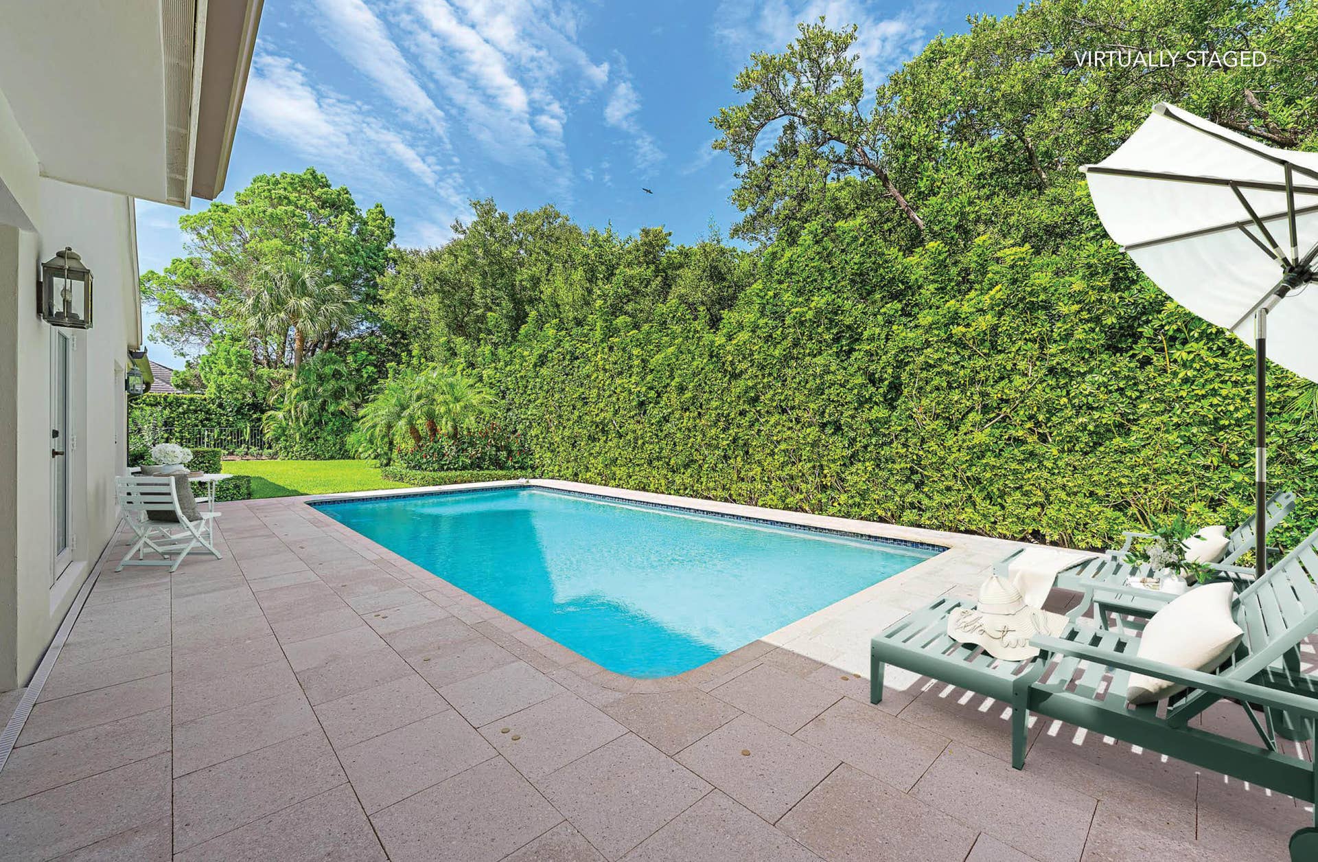 11785 Lake Shore Place, North Palm Beach, FL 33408 Virtually staged