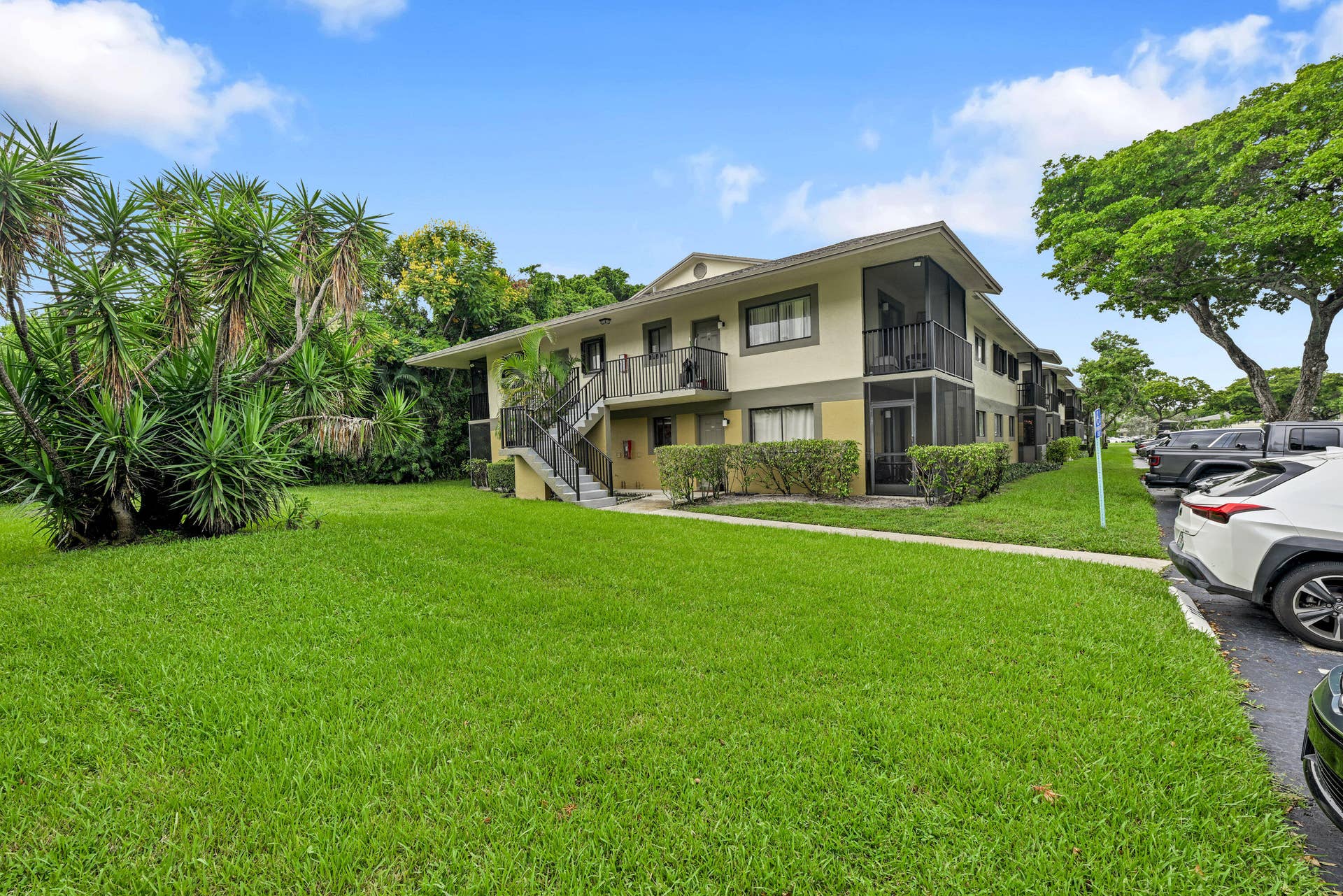 522 Trace Circle, #102, Deerfield Beach, FL 33441 522 Trace Circle 102 00022
