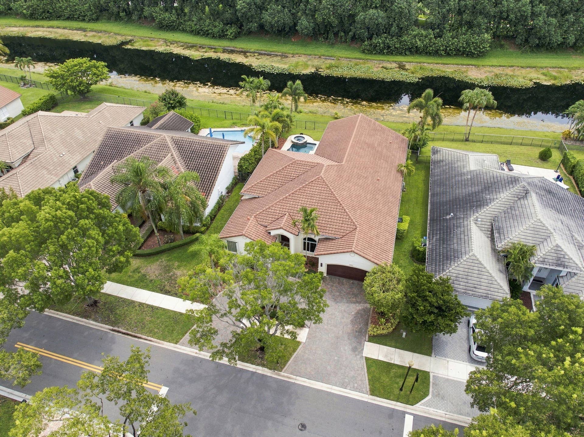 845 Bayside Lane, Weston, FL 33326 3-web-or-mls-845-bayside-ln