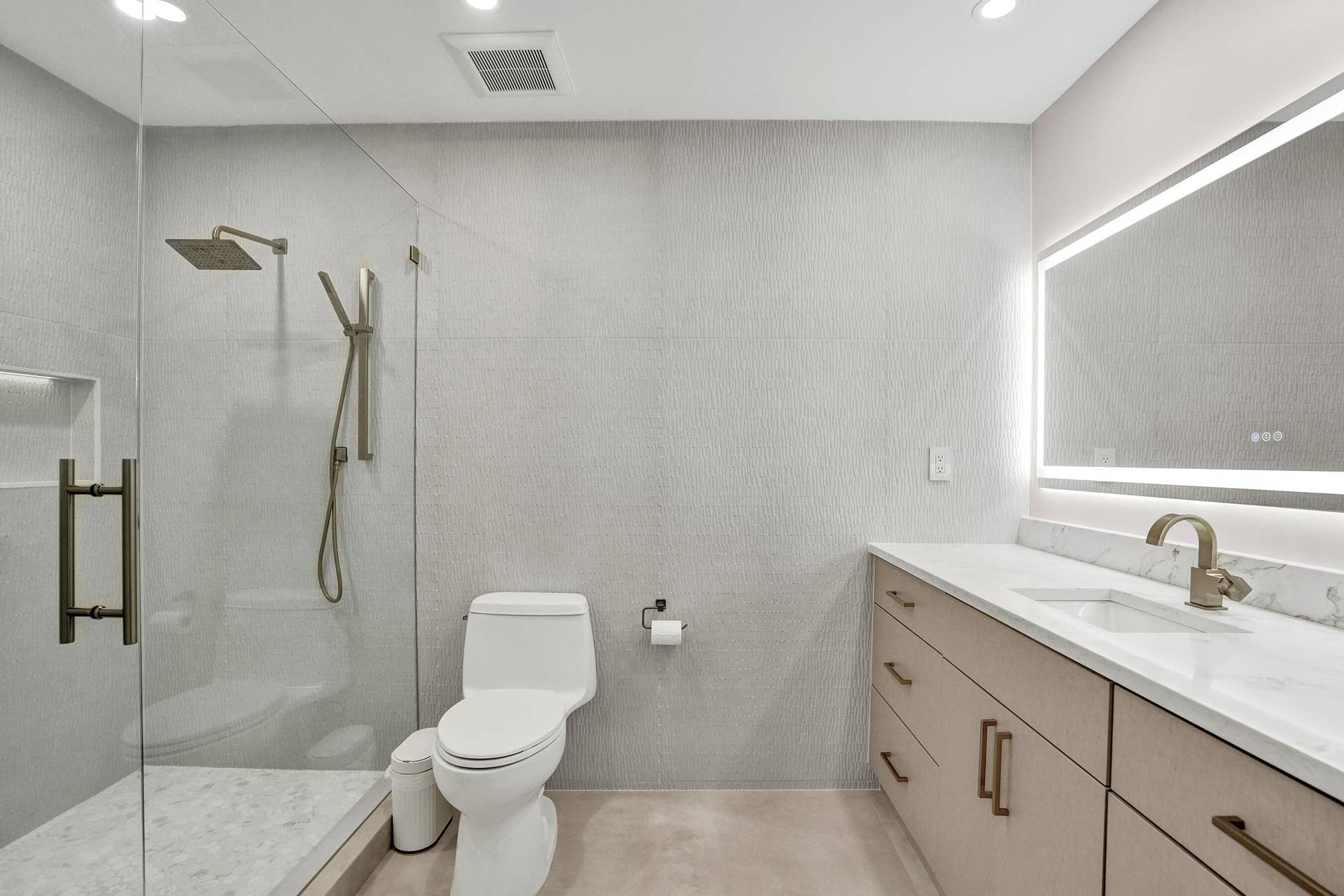 3608 NE 24TH Avenue, Fort Lauderdale, FL 33308 DSC07390